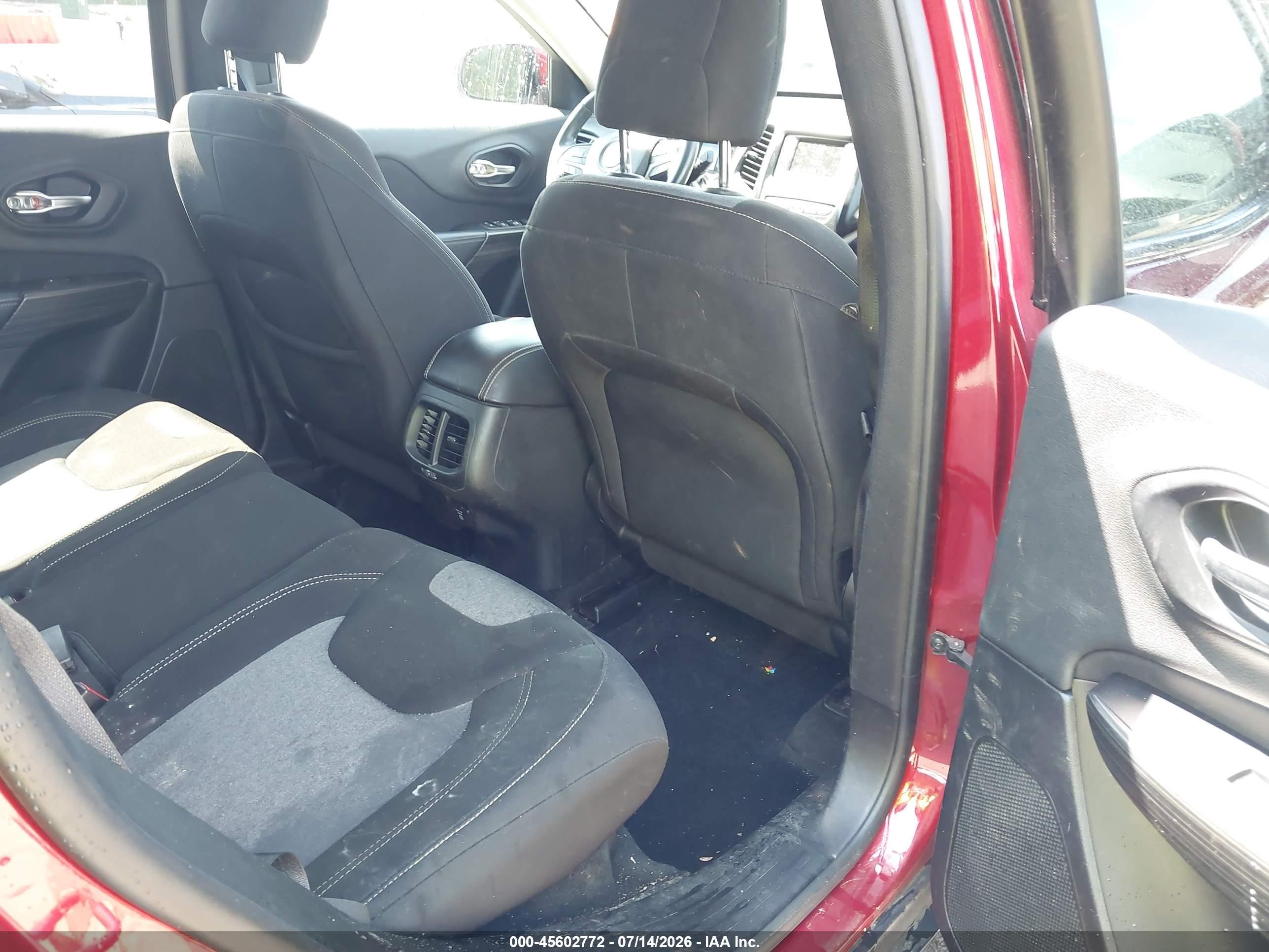 2014 Jeep Cherokee Latitude Красный vin: 1C4PJMCB6EW181500