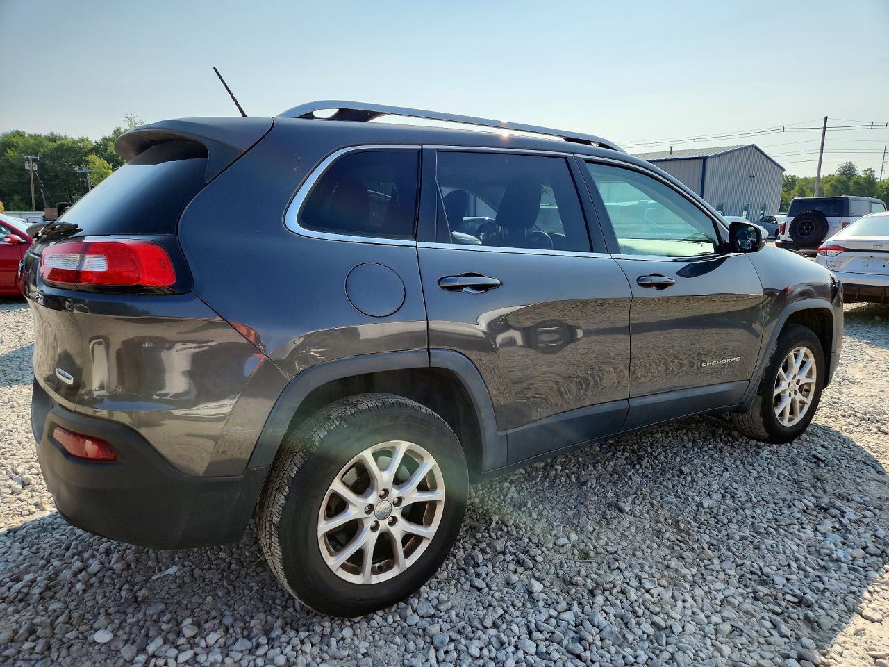 2014 Jeep Cherokee Latitude Gray vin: 1C4PJMCB6EW210669