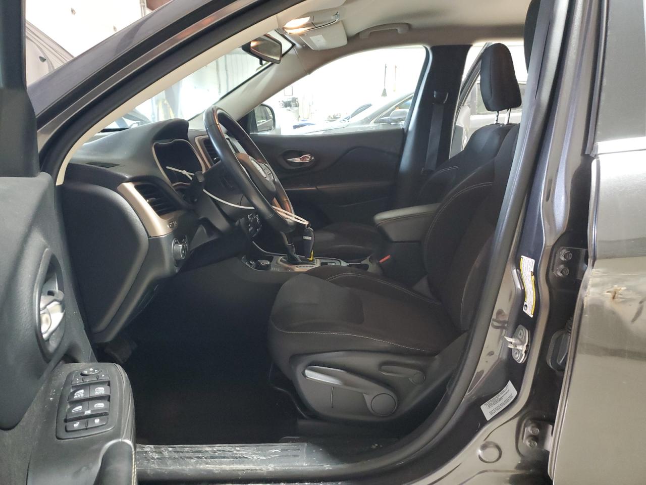 2015 Jeep Cherokee Latitude Charcoal vin: 1C4PJMCB6FW505062