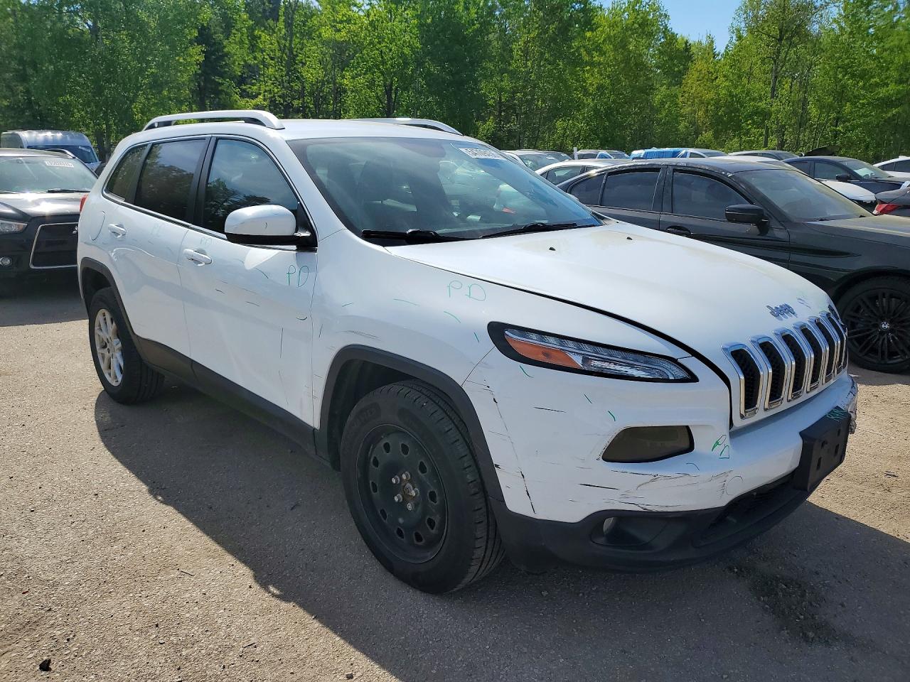 2015 Jeep Cherokee Latitude White vin: 1C4PJMCB6FW538207
