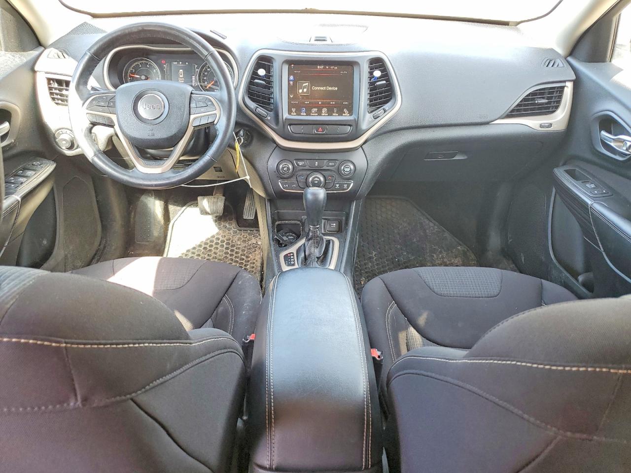 2015 Jeep Cherokee Latitude White vin: 1C4PJMCB6FW538207