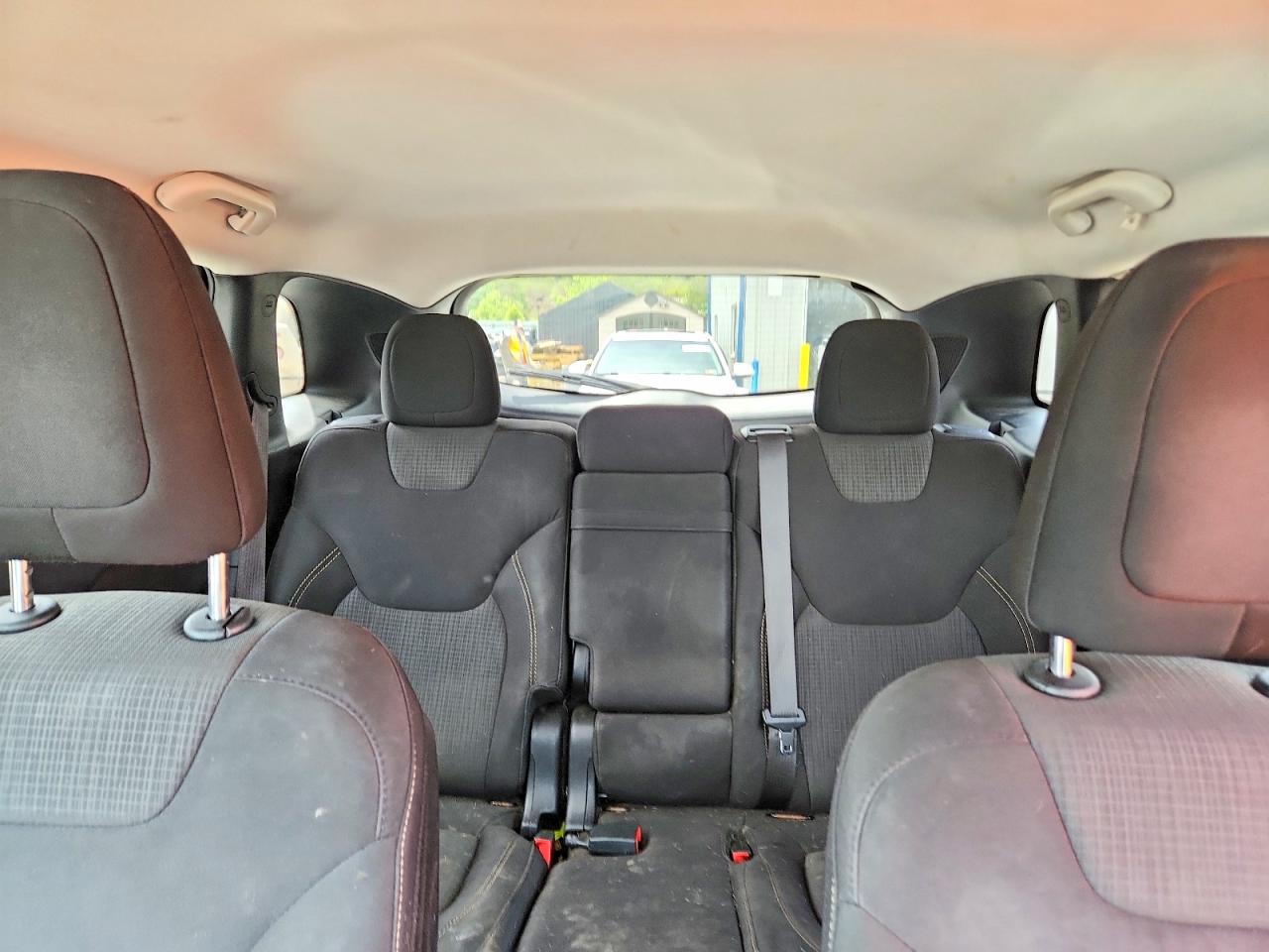 2015 Jeep Cherokee Latitude Gray vin: 1C4PJMCB6FW751349