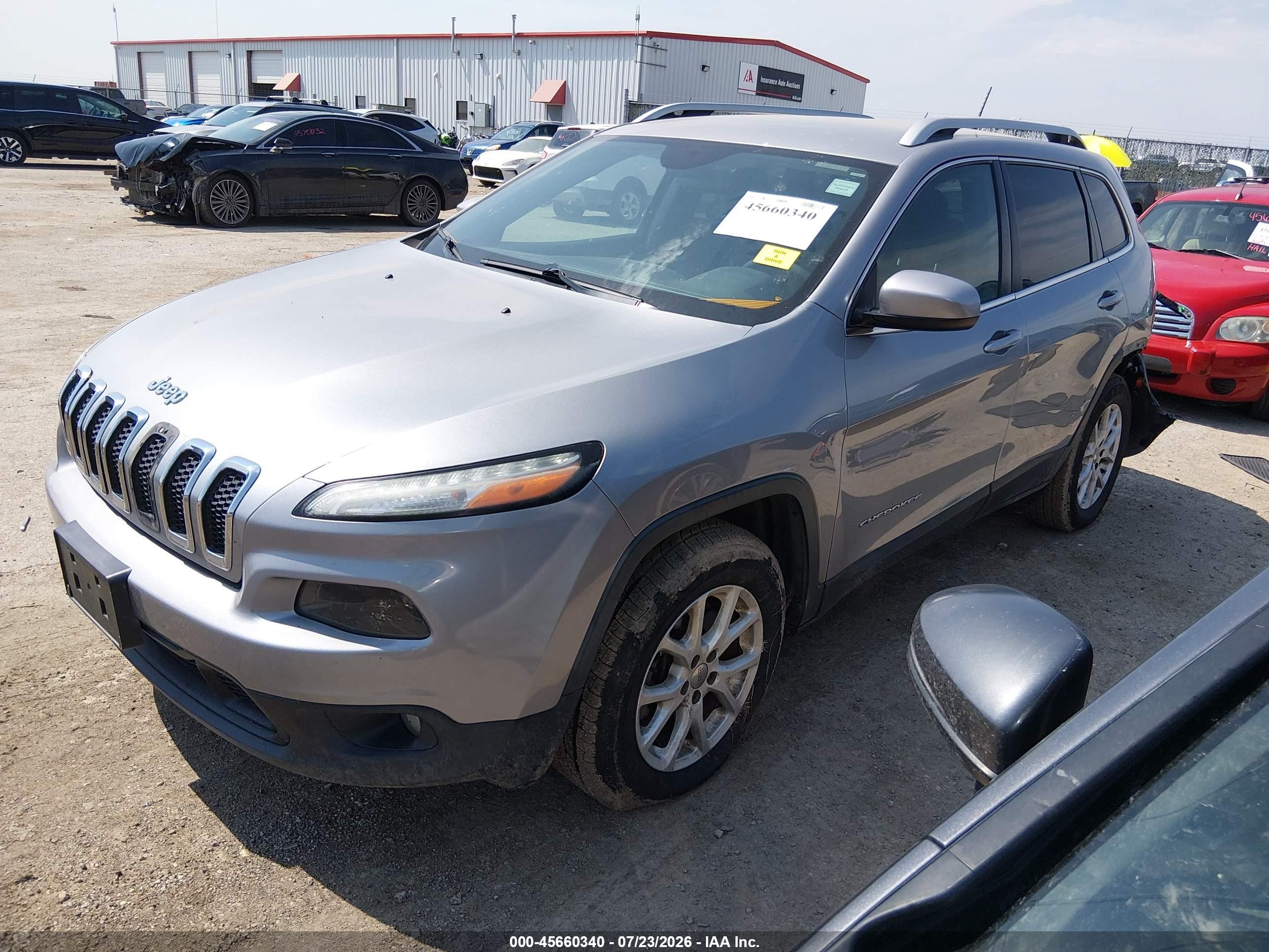 2015 Jeep Cherokee Latitude Серый vin: 1C4PJMCB6FW774758