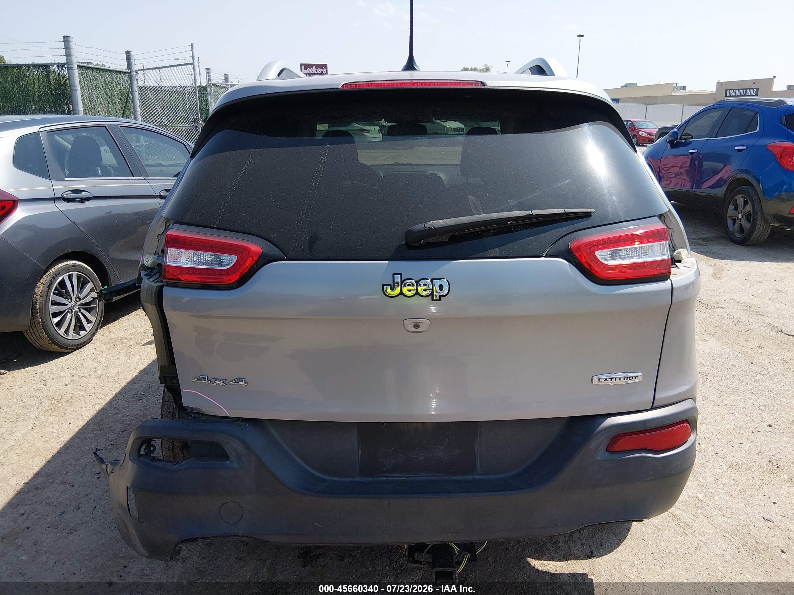 2015 Jeep Cherokee Latitude Серый vin: 1C4PJMCB6FW774758