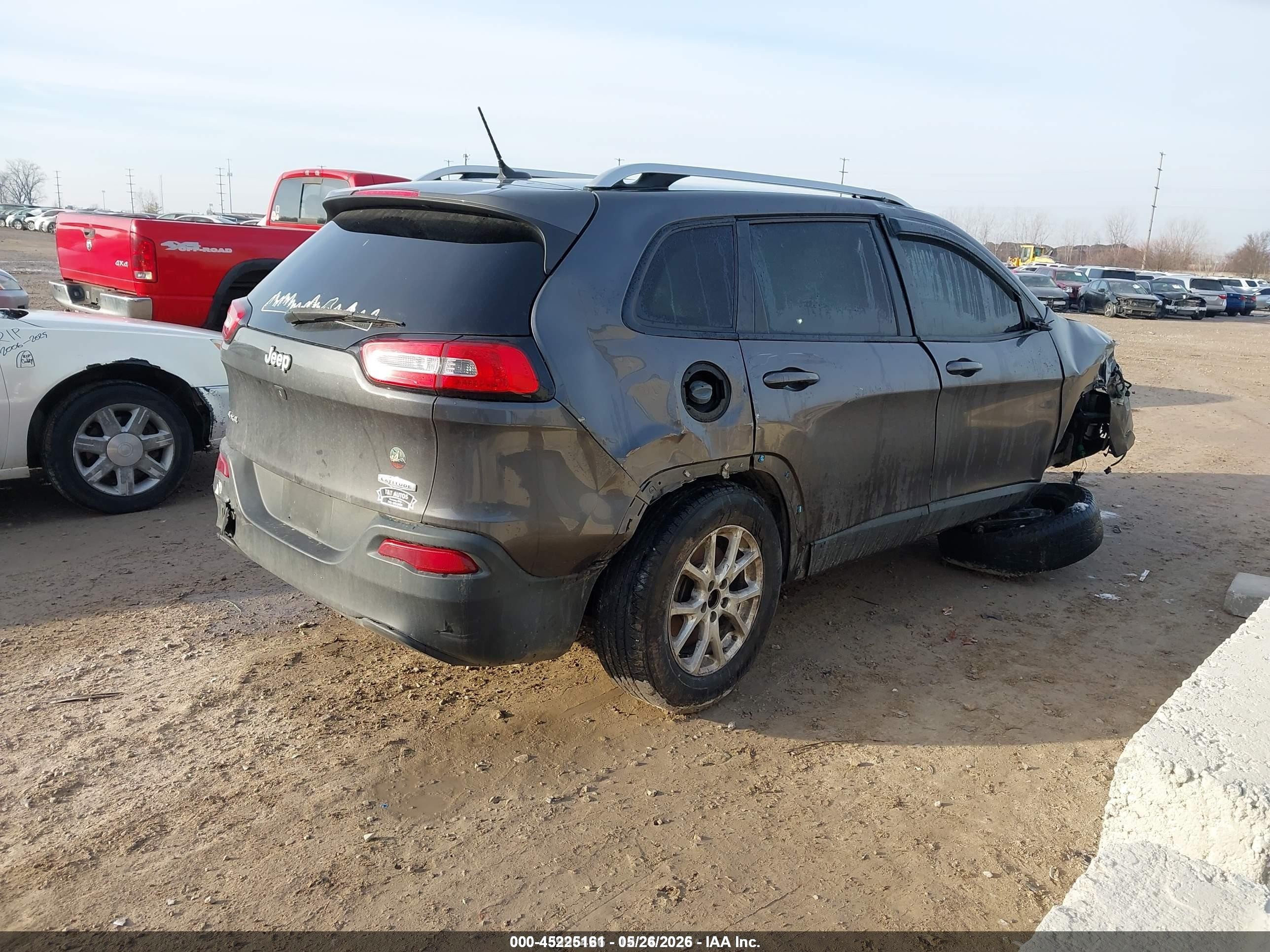 2015 Jeep Cherokee Latitude Gray vin: 1C4PJMCB6FW784674