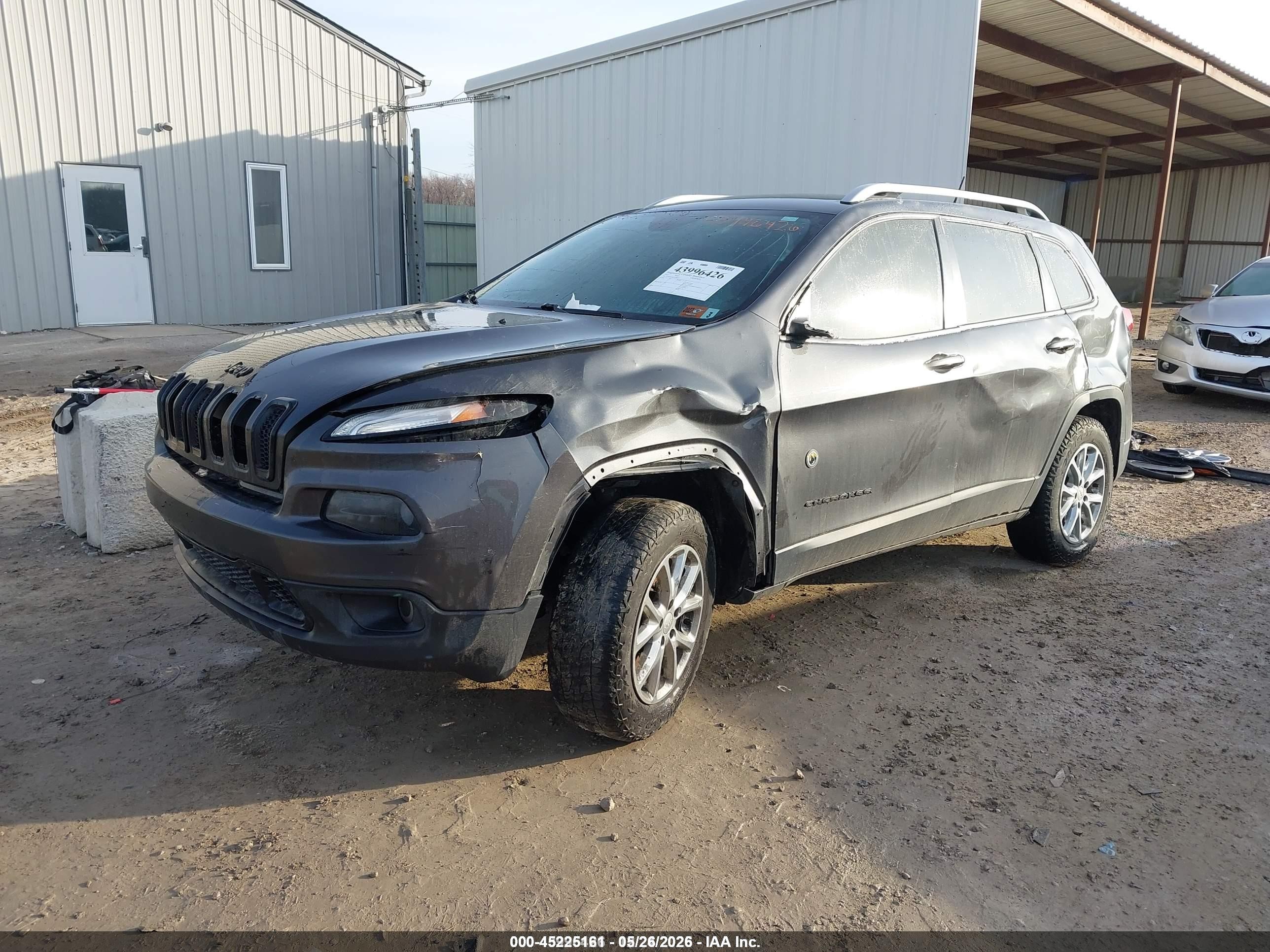 2015 Jeep Cherokee Latitude Gray vin: 1C4PJMCB6FW784674