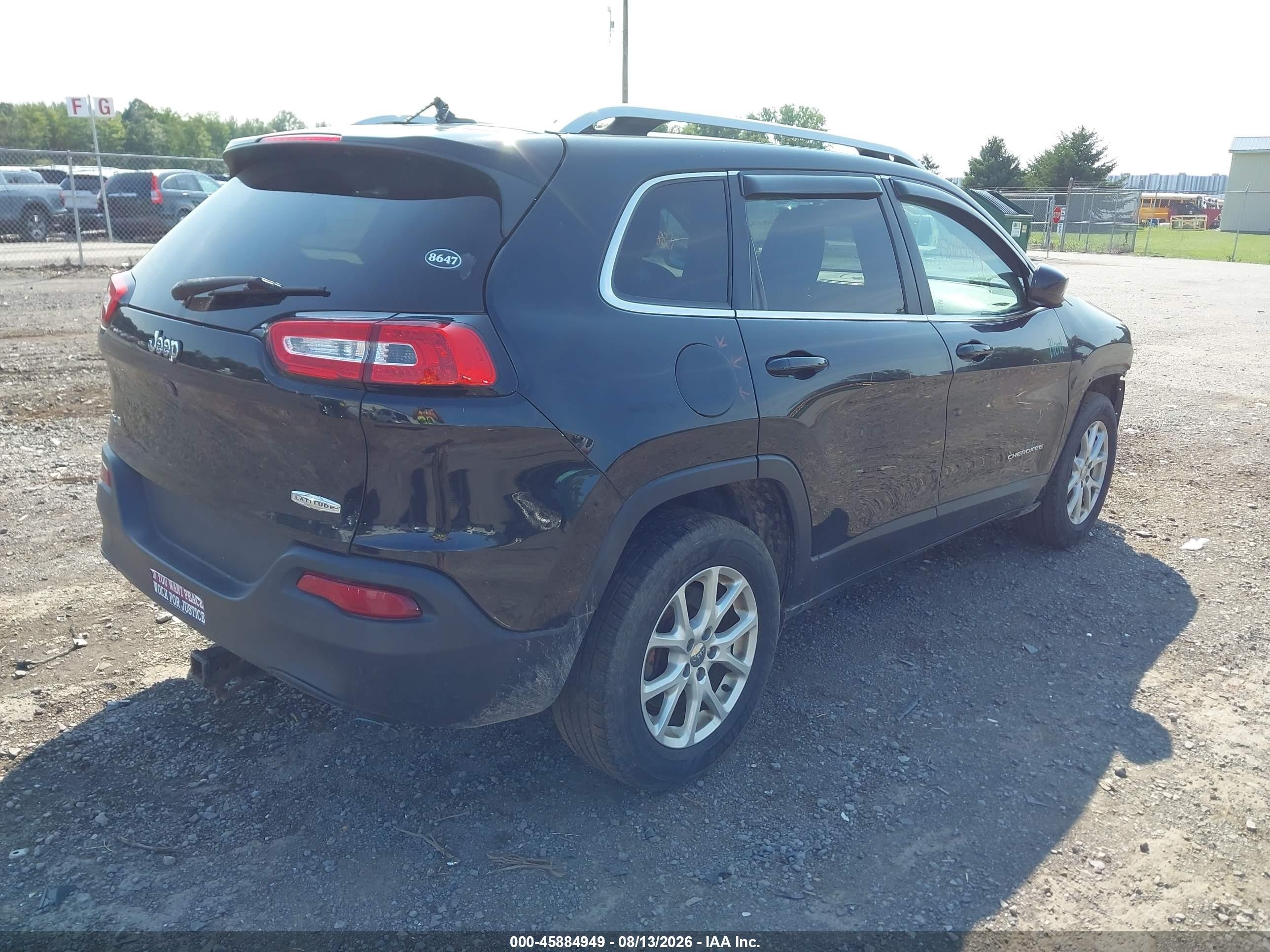 2015 Jeep Cherokee Latitude Черный vin: 1C4PJMCB6FW792256