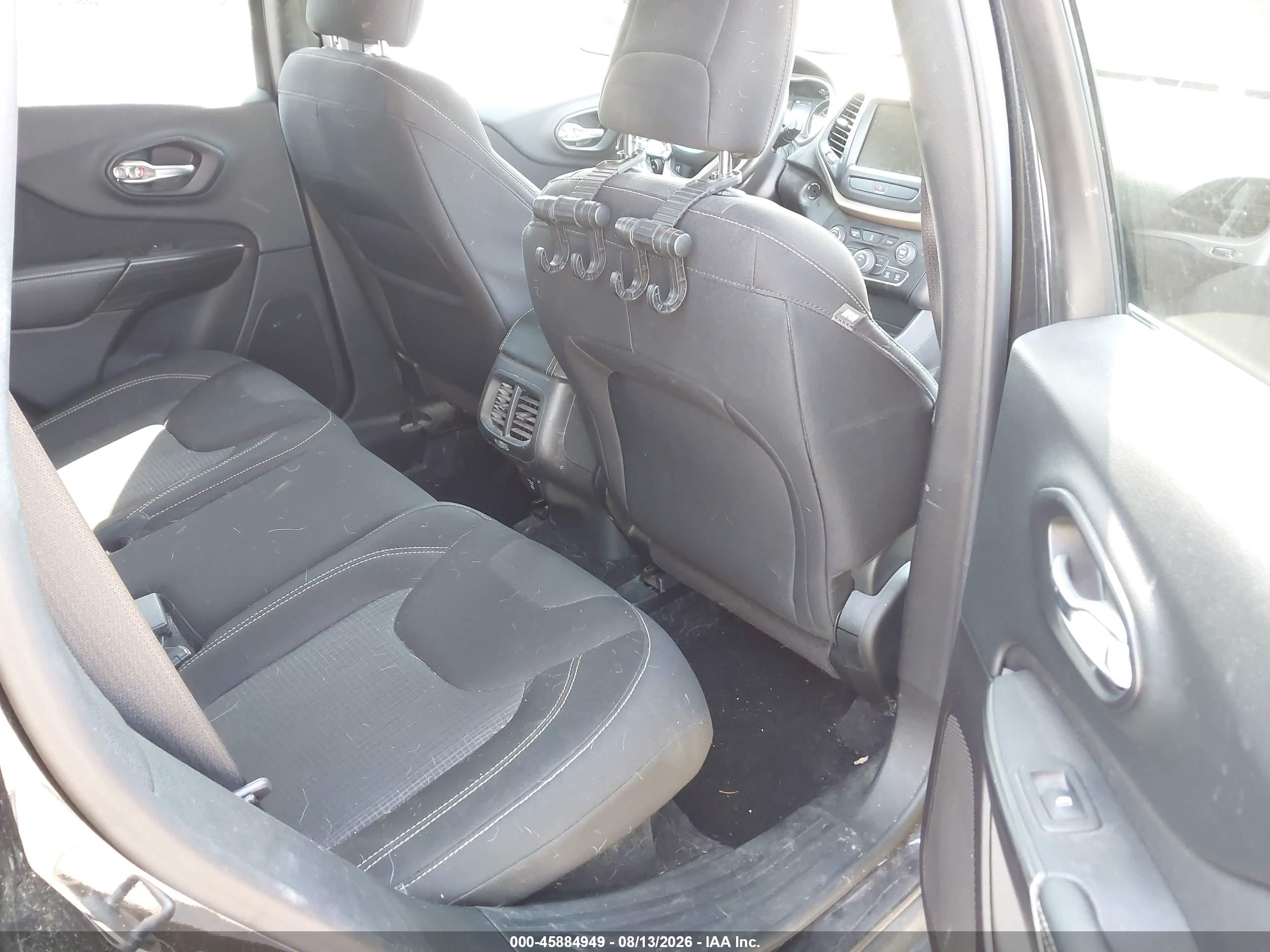 2015 Jeep Cherokee Latitude Черный vin: 1C4PJMCB6FW792256