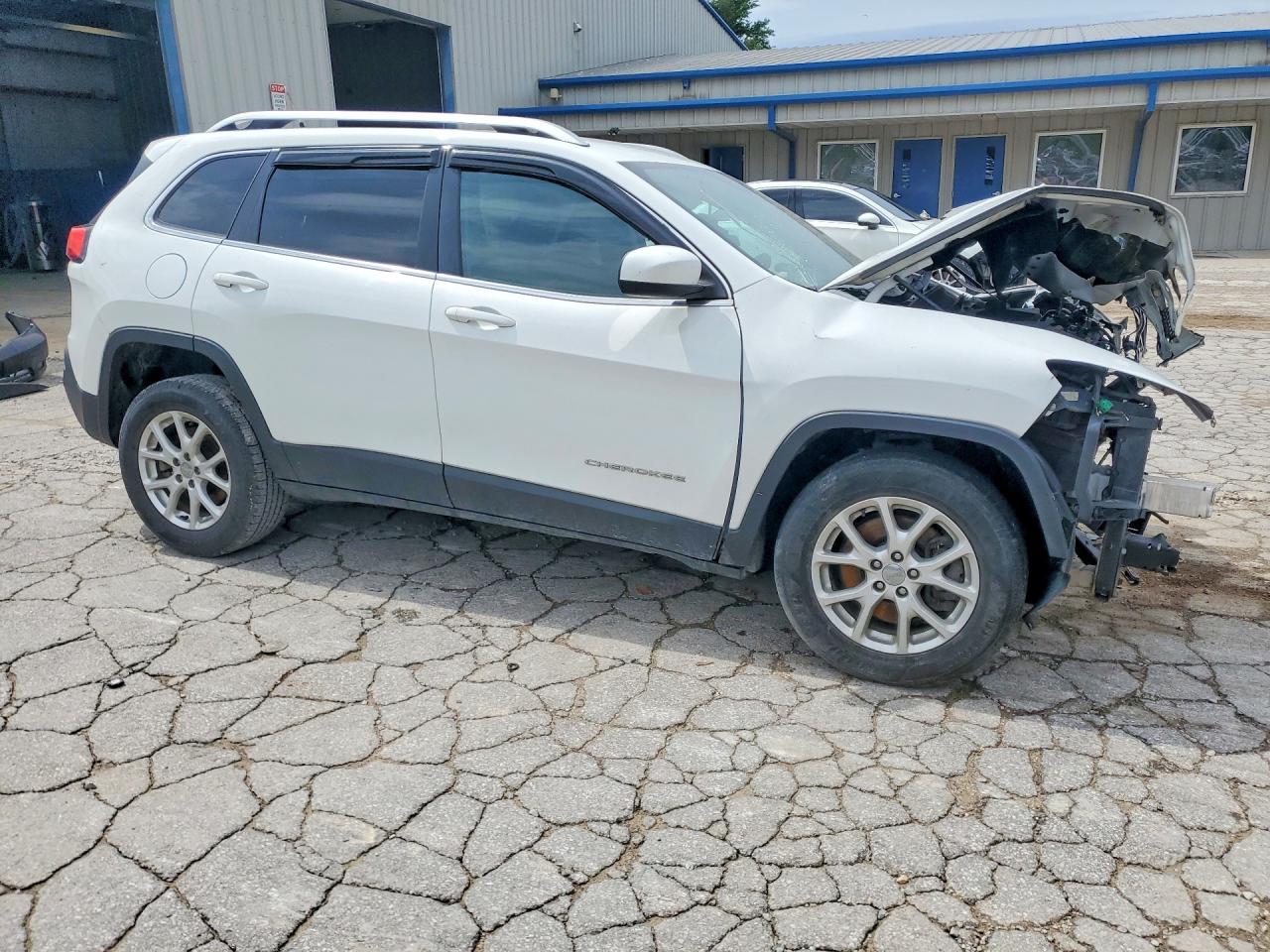 2015 Jeep Cherokee Latitude Белый vin: 1C4PJMCB6FW793293