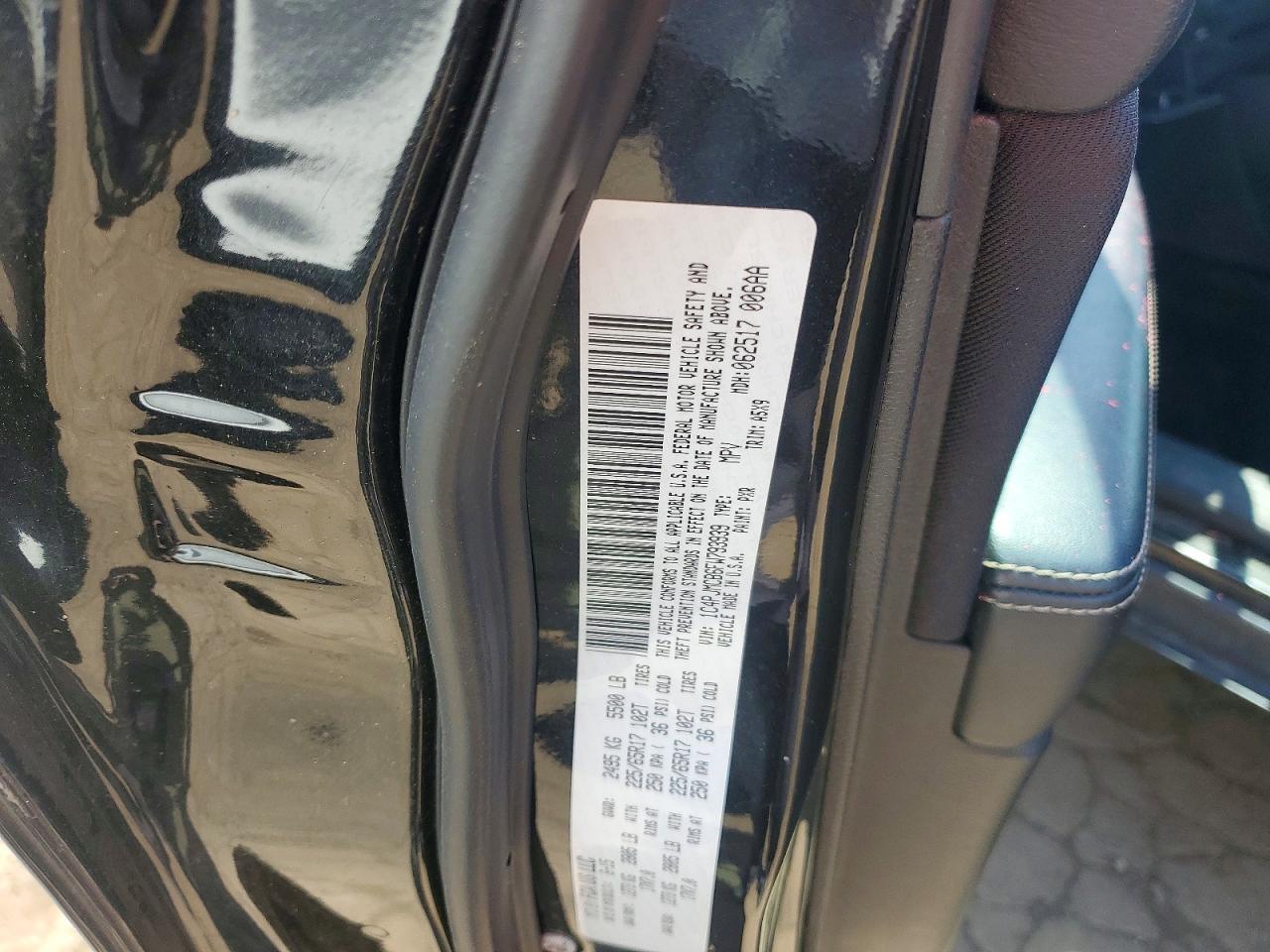 2015 Jeep Cherokee Latitude Black vin: 1C4PJMCB6FW793939