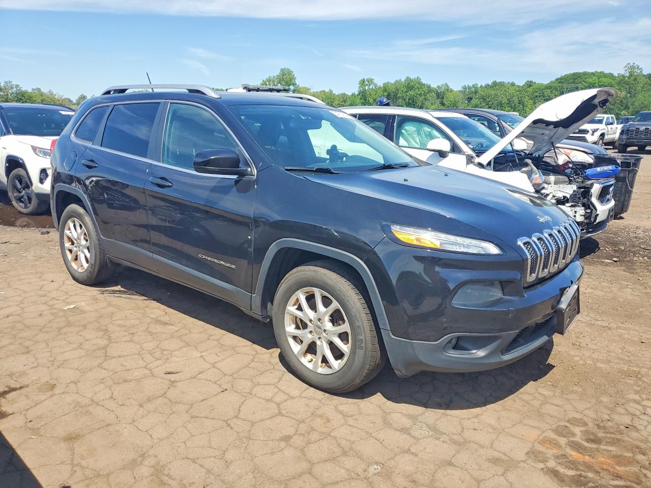 2015 Jeep Cherokee Latitude Black vin: 1C4PJMCB6FW793939