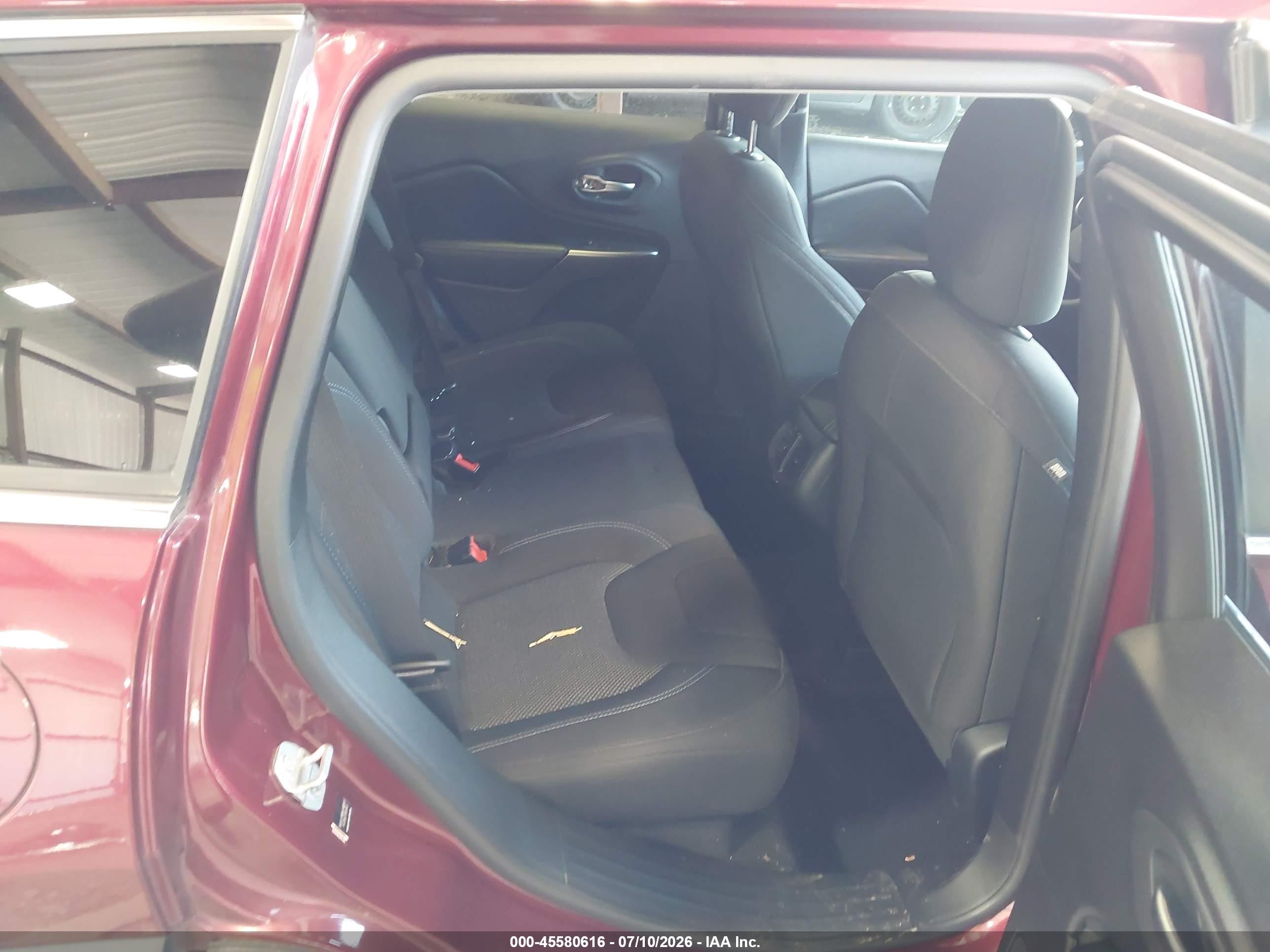 2019 Jeep Cherokee Latitude 4x4 Red vin: 1C4PJMCB6KD433107