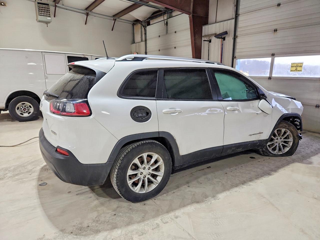 2020 Jeep Cherokee Latitude White vin: 1C4PJMCB6LD654630