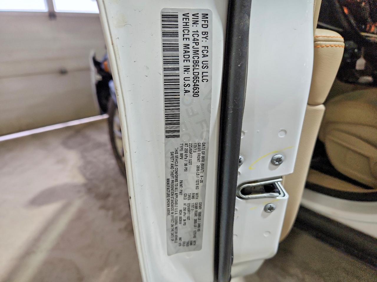2020 Jeep Cherokee Latitude White vin: 1C4PJMCB6LD654630