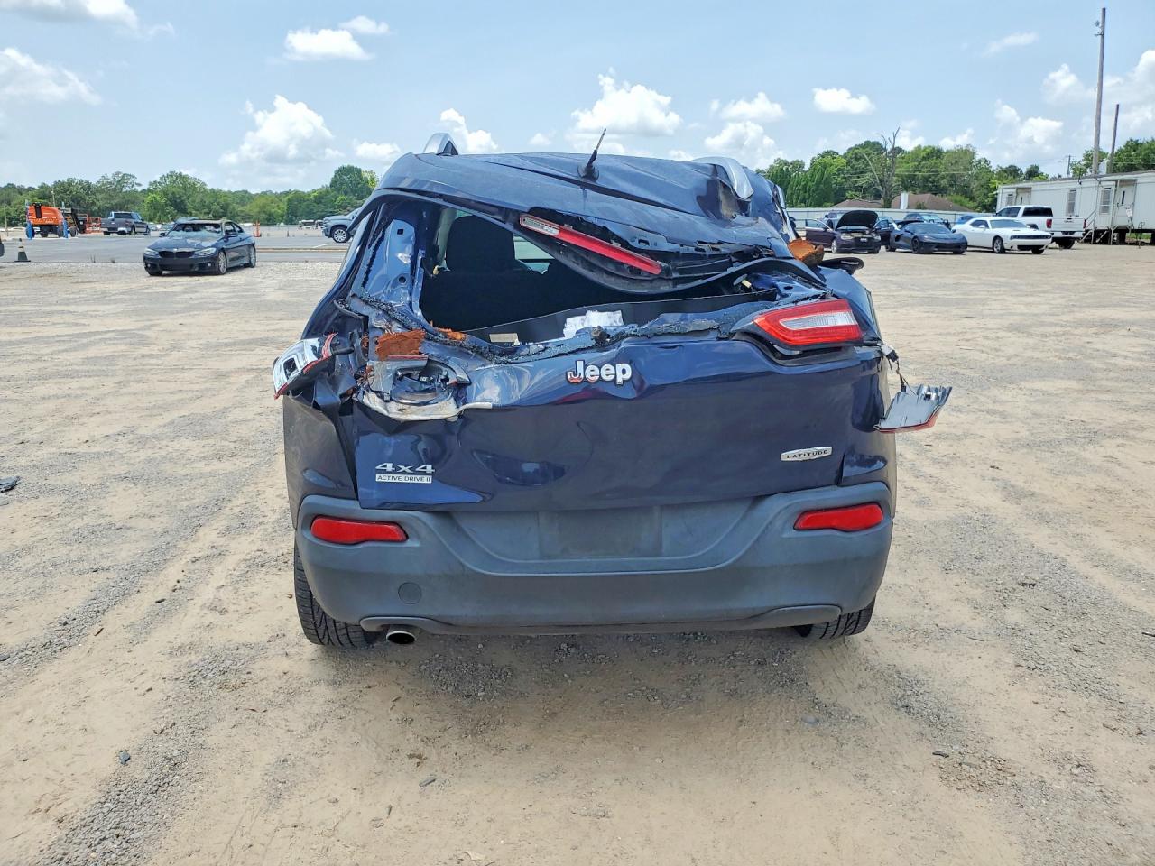 2014 Jeep Cherokee Latitude Blue vin: 1C4PJMCB7EW166262