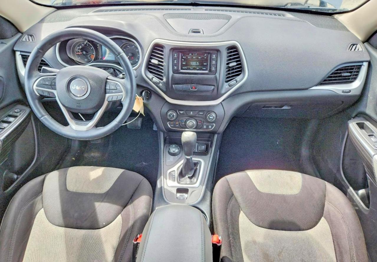 2014 Jeep Cherokee Latitude Silver vin: 1C4PJMCB7EW247469