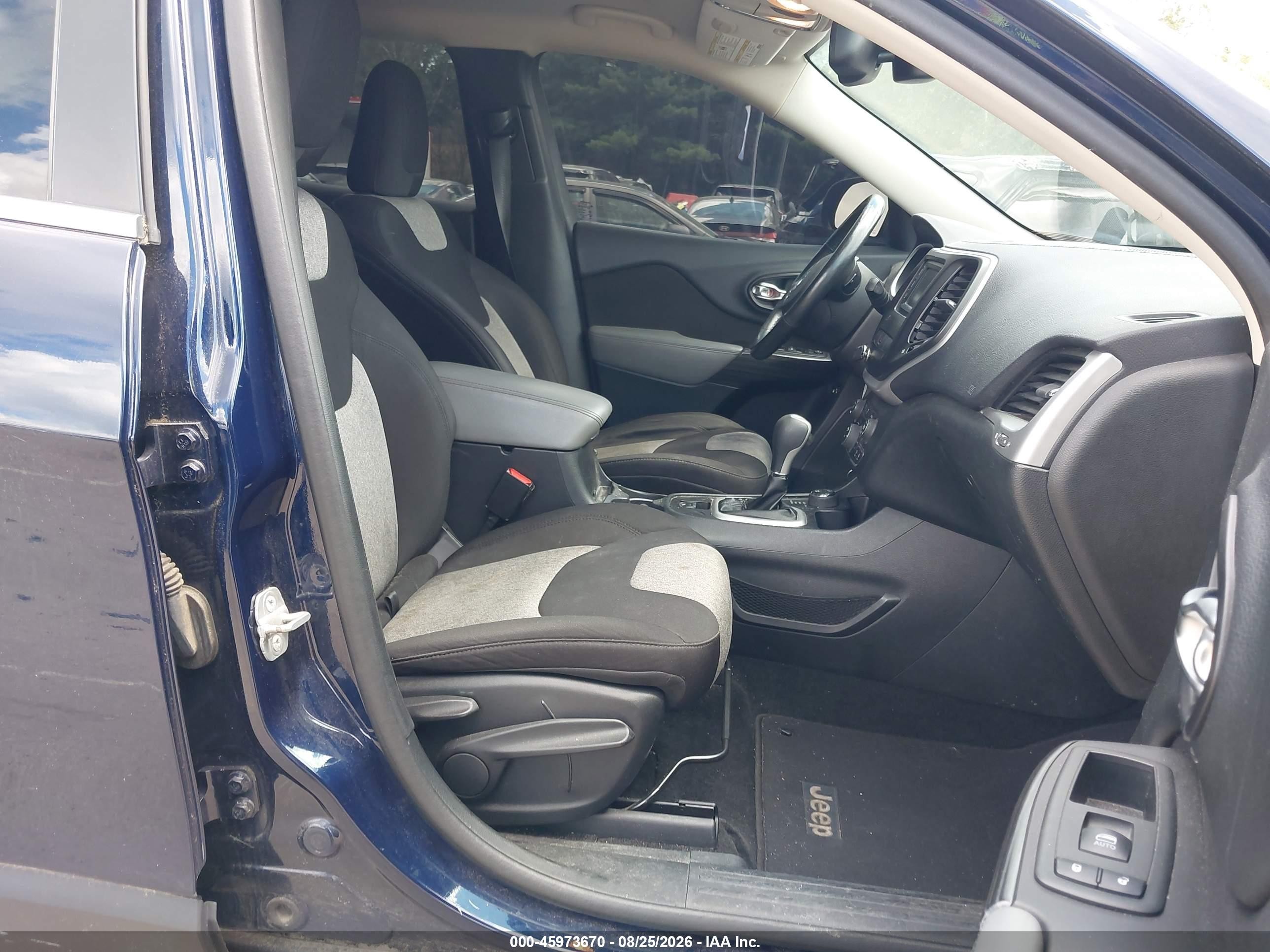 2014 Jeep Cherokee Latitude Blue vin: 1C4PJMCB7EW270010