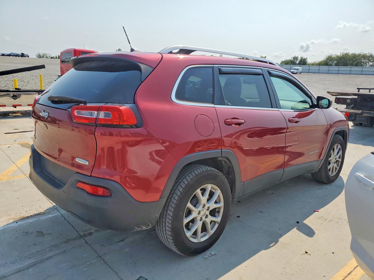 2014 Jeep Cherokee Latitude Burgundy vin: 1C4PJMCB7EW303684
