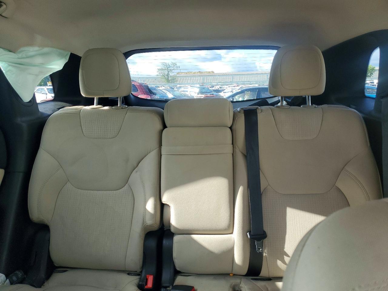 2015 Jeep Cherokee Latitude White vin: 1C4PJMCB7FW509671