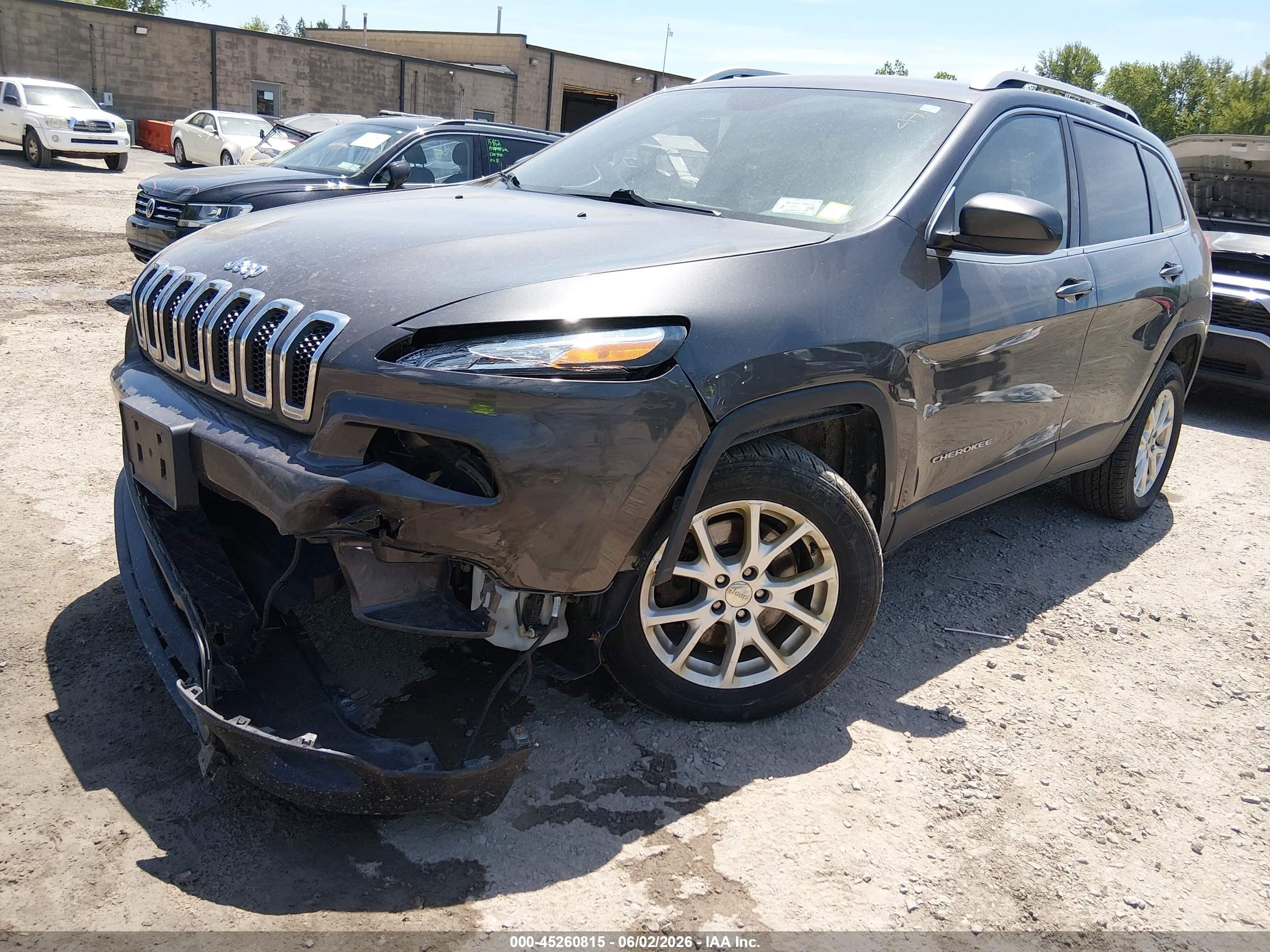 2015 Jeep Cherokee Latitude Gray vin: 1C4PJMCB7FW544923