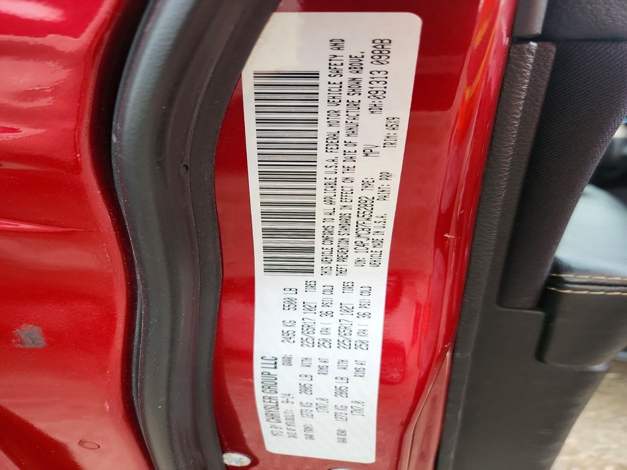 2015 Jeep Cherokee Latitude Red vin: 1C4PJMCB7FW552892