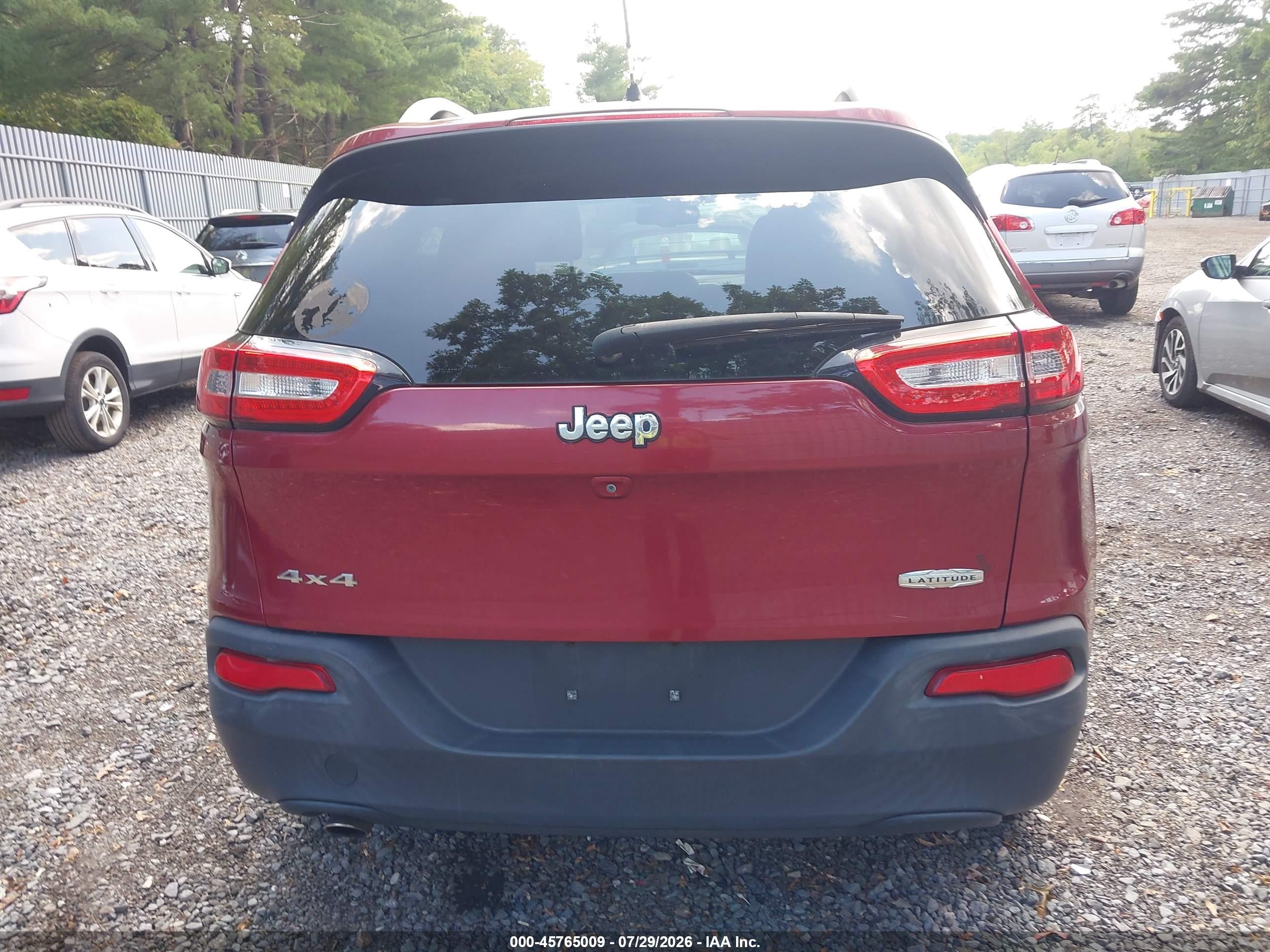 2015 Jeep Cherokee Latitude Red vin: 1C4PJMCB7FW588971