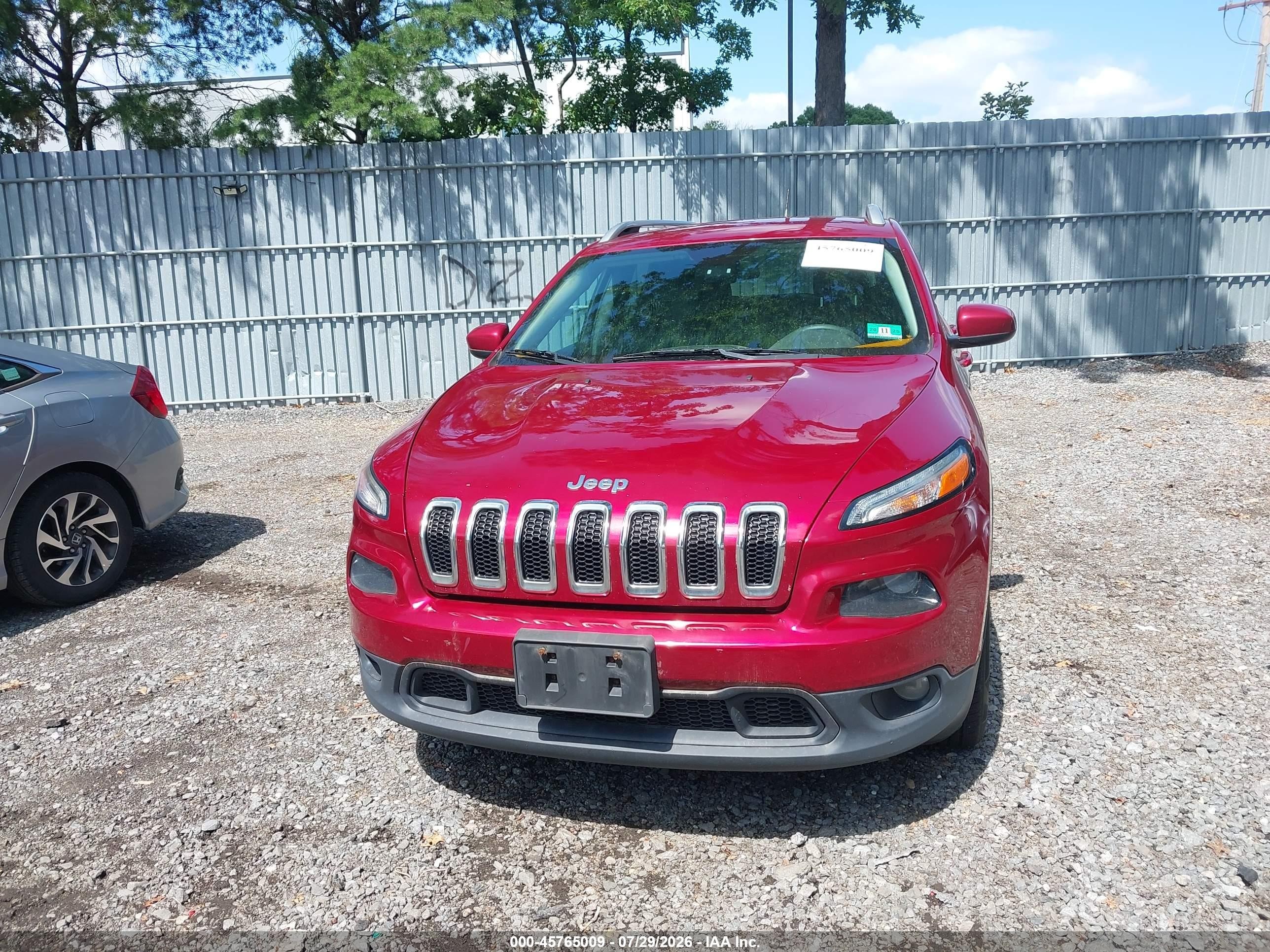 2015 Jeep Cherokee Latitude Red vin: 1C4PJMCB7FW588971