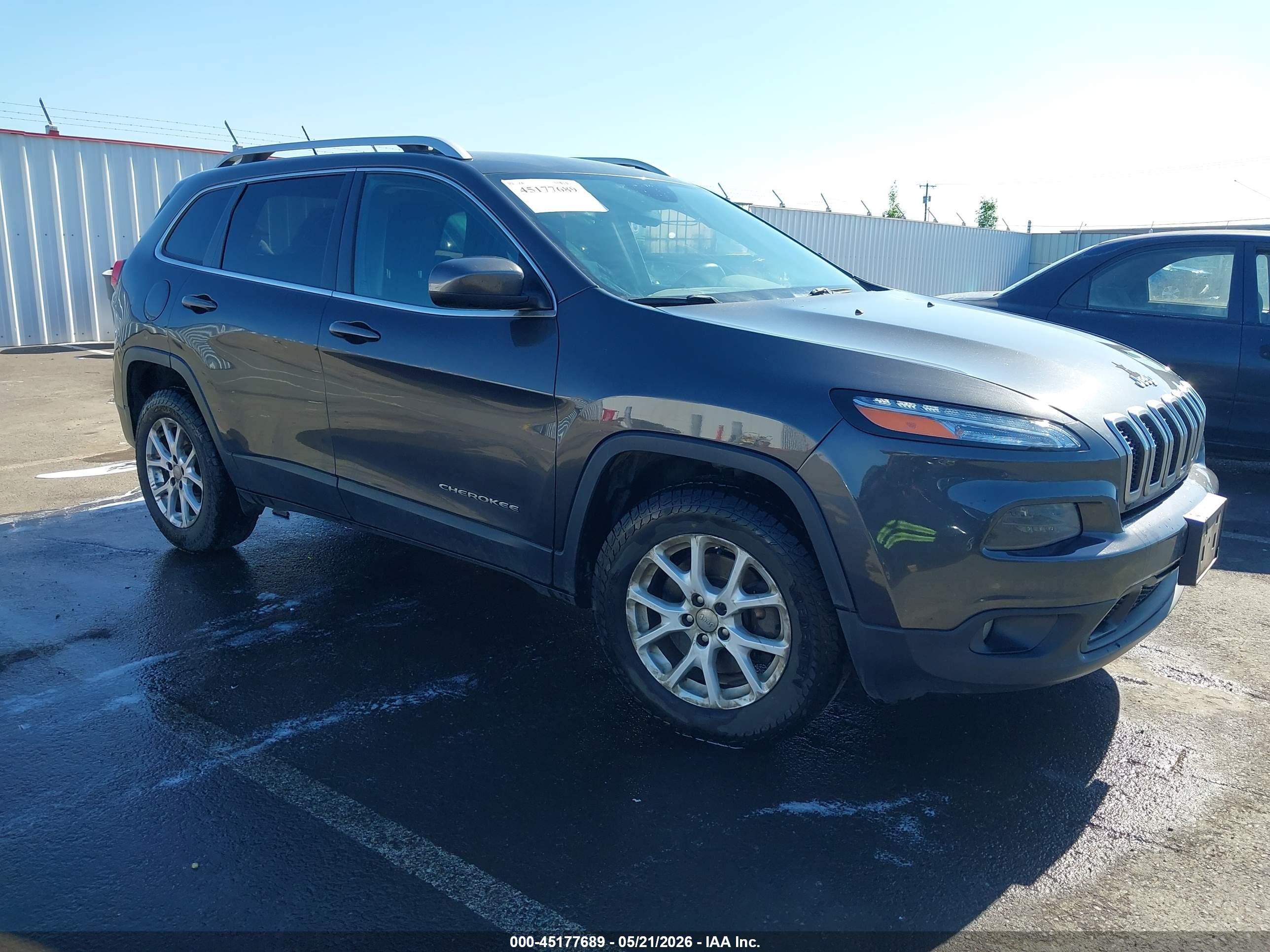 2015 Jeep Cherokee Latitude Gray vin: 1C4PJMCB7FW714729