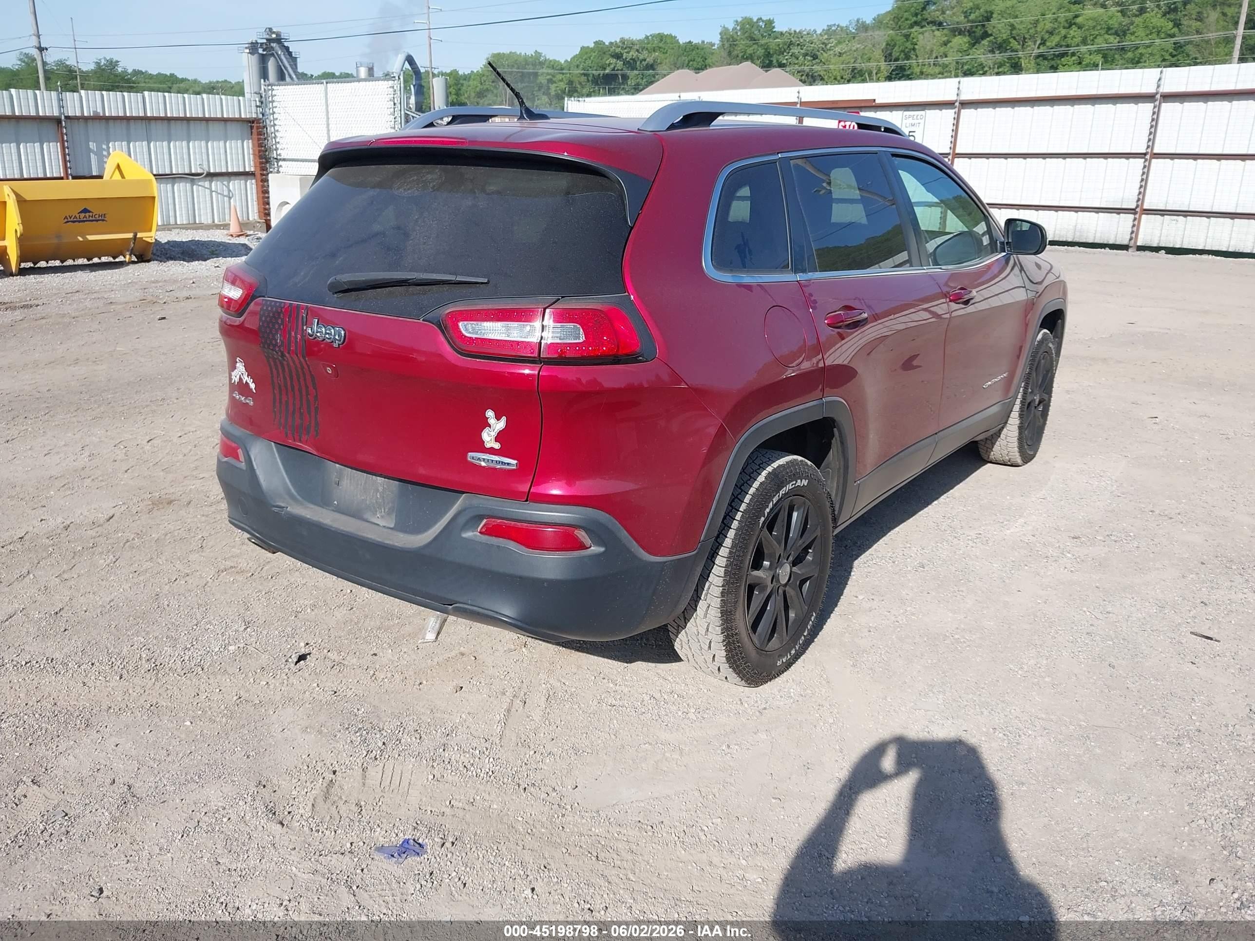 2015 Jeep Cherokee Latitude Tan vin: 1C4PJMCB7FW715041