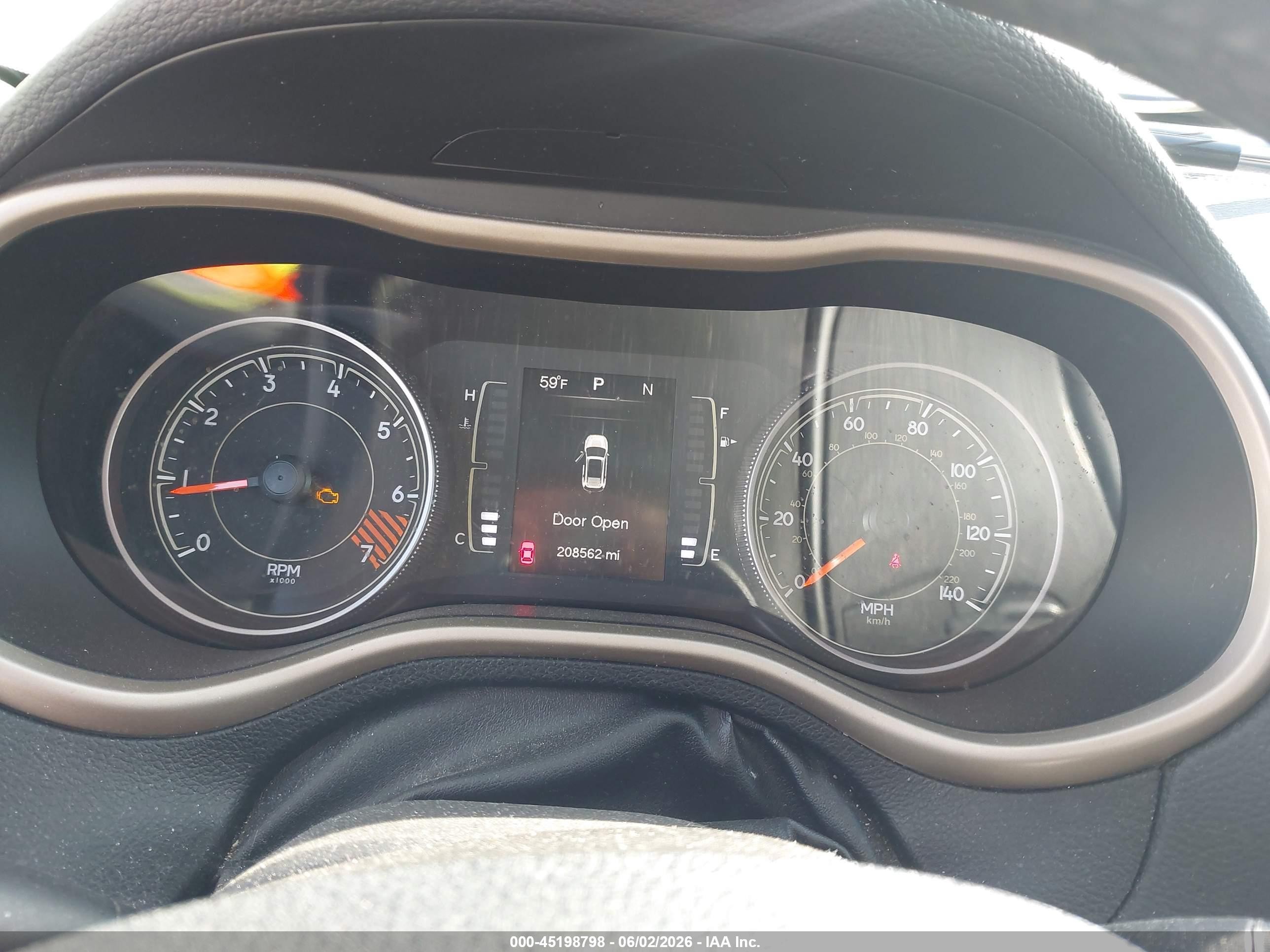 2015 Jeep Cherokee Latitude Tan vin: 1C4PJMCB7FW715041