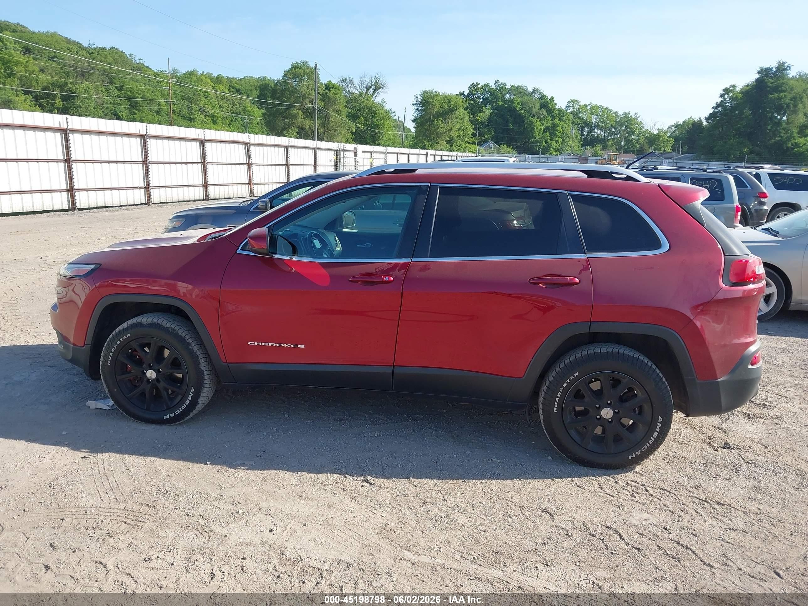 2015 Jeep Cherokee Latitude Tan vin: 1C4PJMCB7FW715041