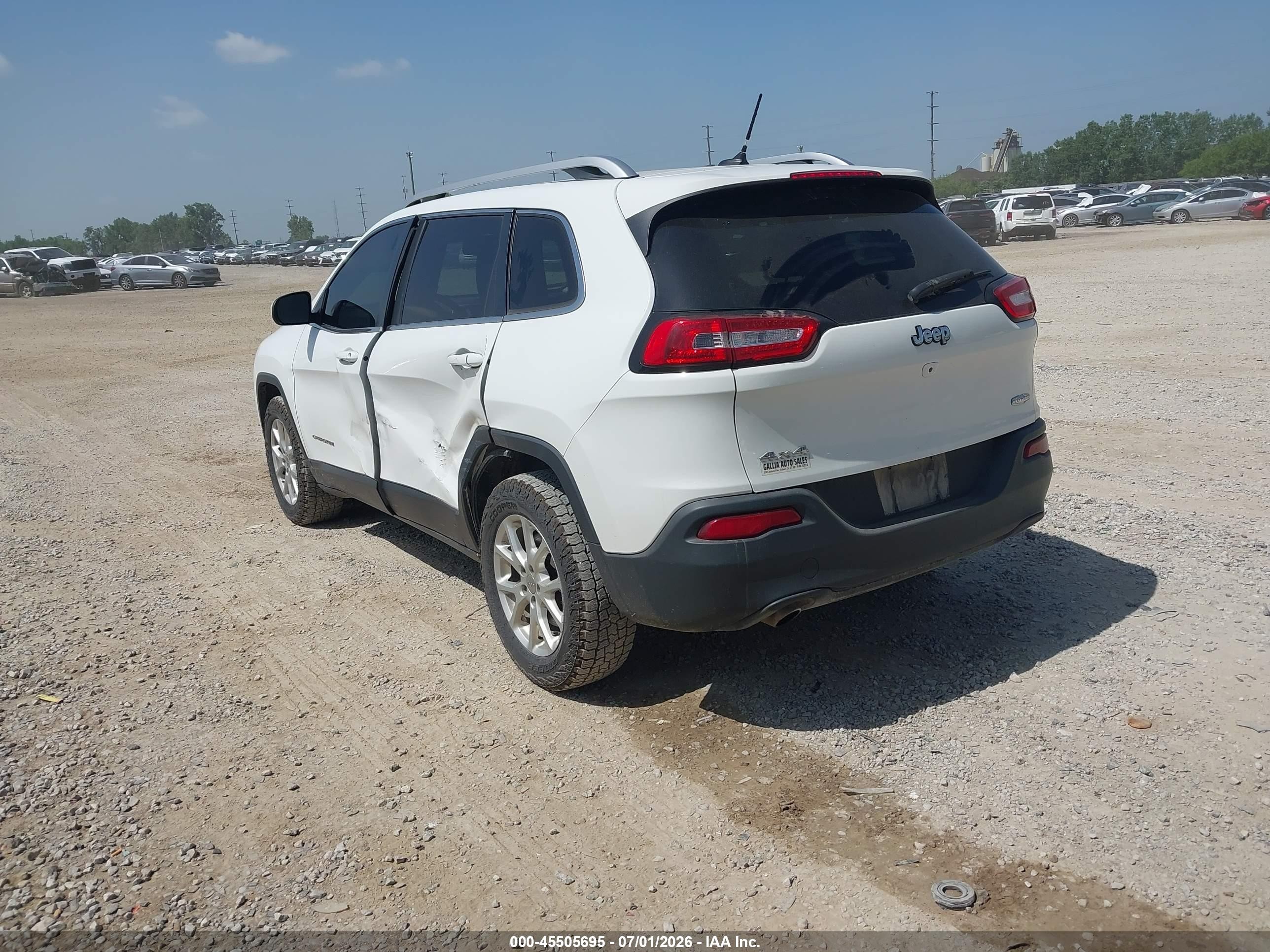 2015 Jeep Cherokee Latitude Белый vin: 1C4PJMCB7FW715539