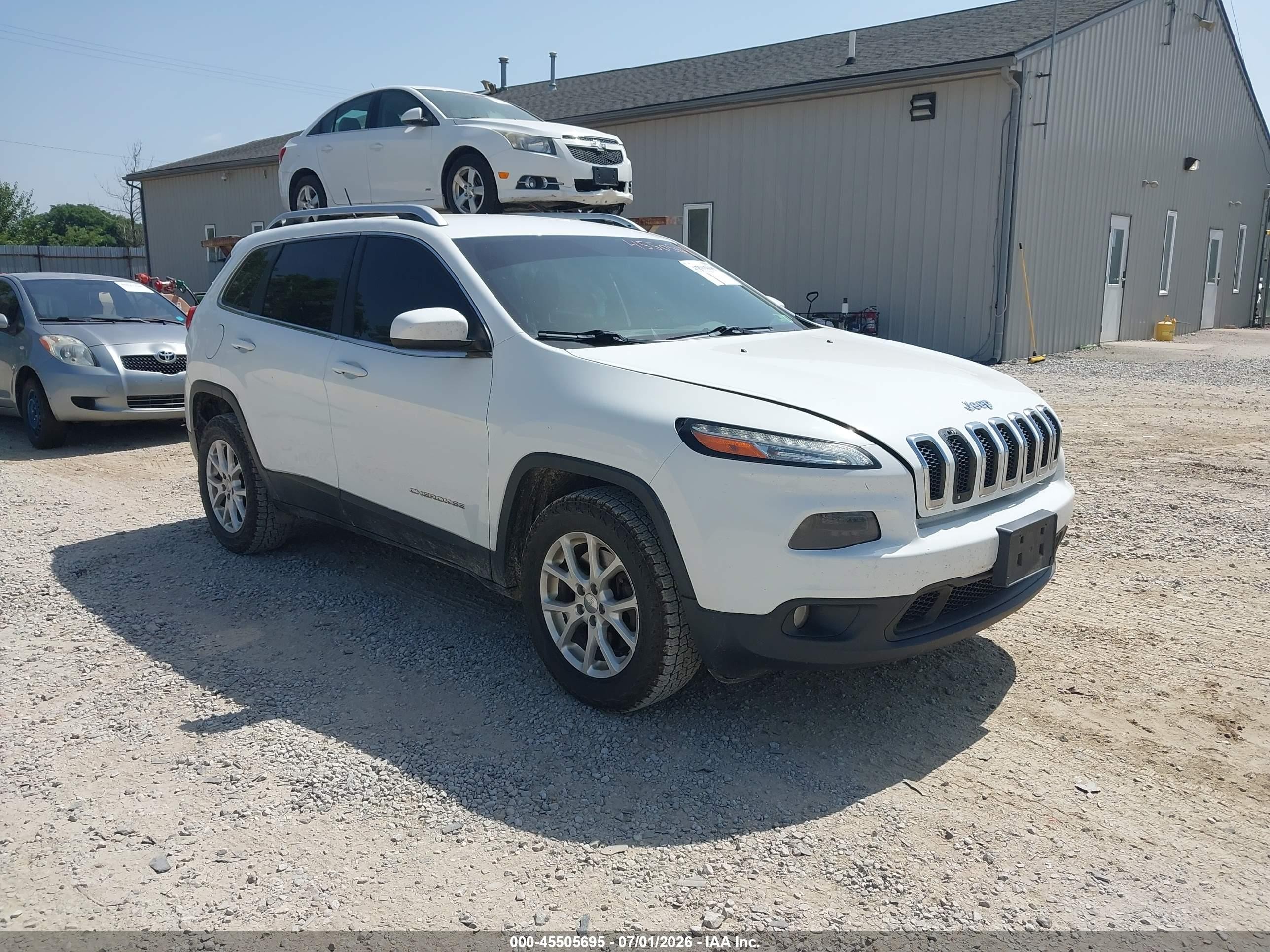 2015 Jeep Cherokee Latitude Белый vin: 1C4PJMCB7FW715539
