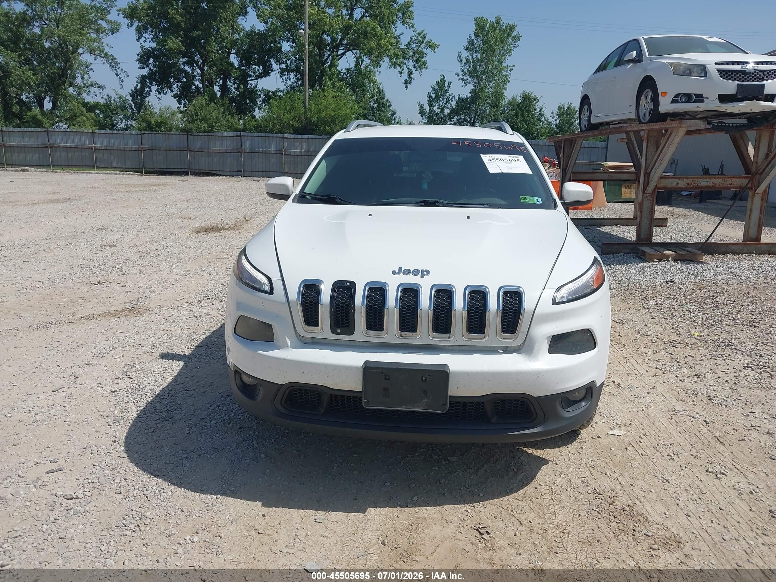 2015 Jeep Cherokee Latitude Белый vin: 1C4PJMCB7FW715539