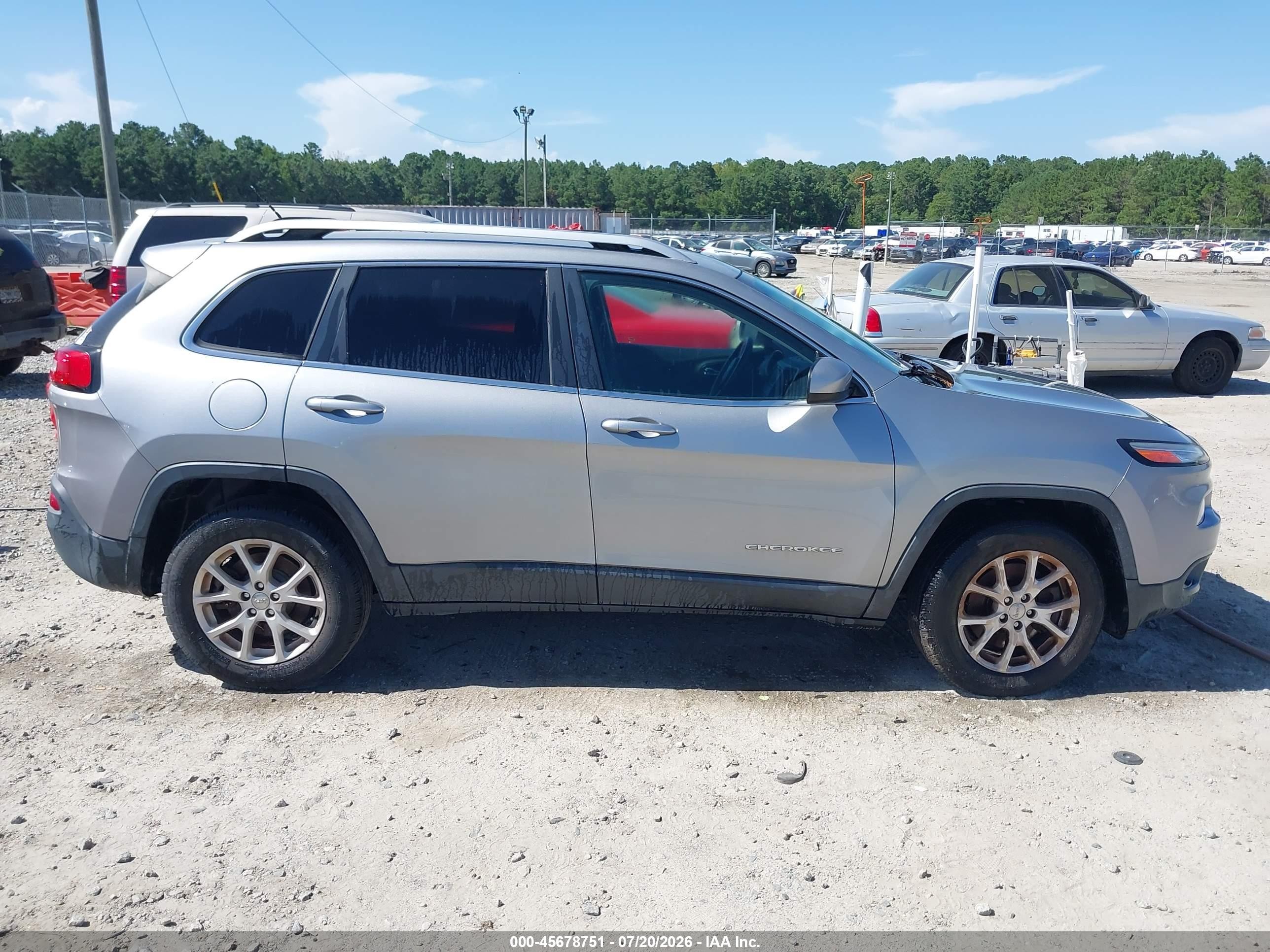 2015 Jeep Cherokee Latitude Серый vin: 1C4PJMCB7FW744474