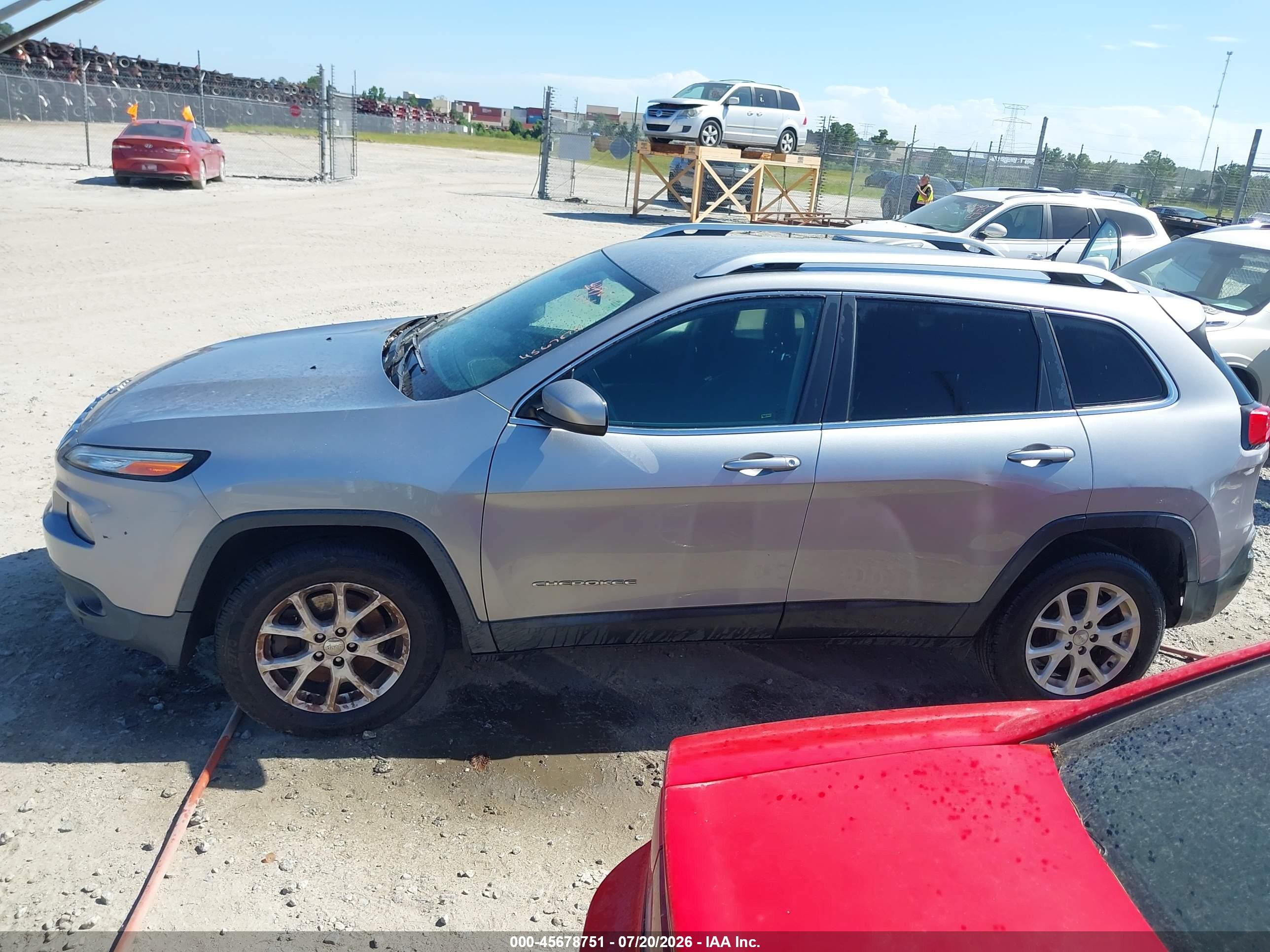 2015 Jeep Cherokee Latitude Серый vin: 1C4PJMCB7FW744474