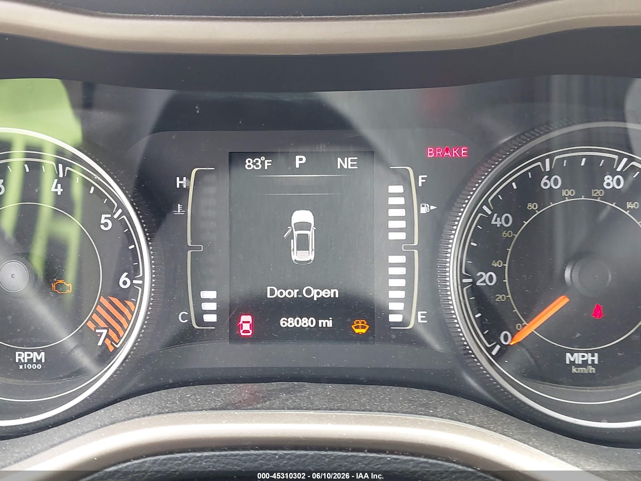 2015 Jeep Cherokee Latitude White vin: 1C4PJMCB7FW772307