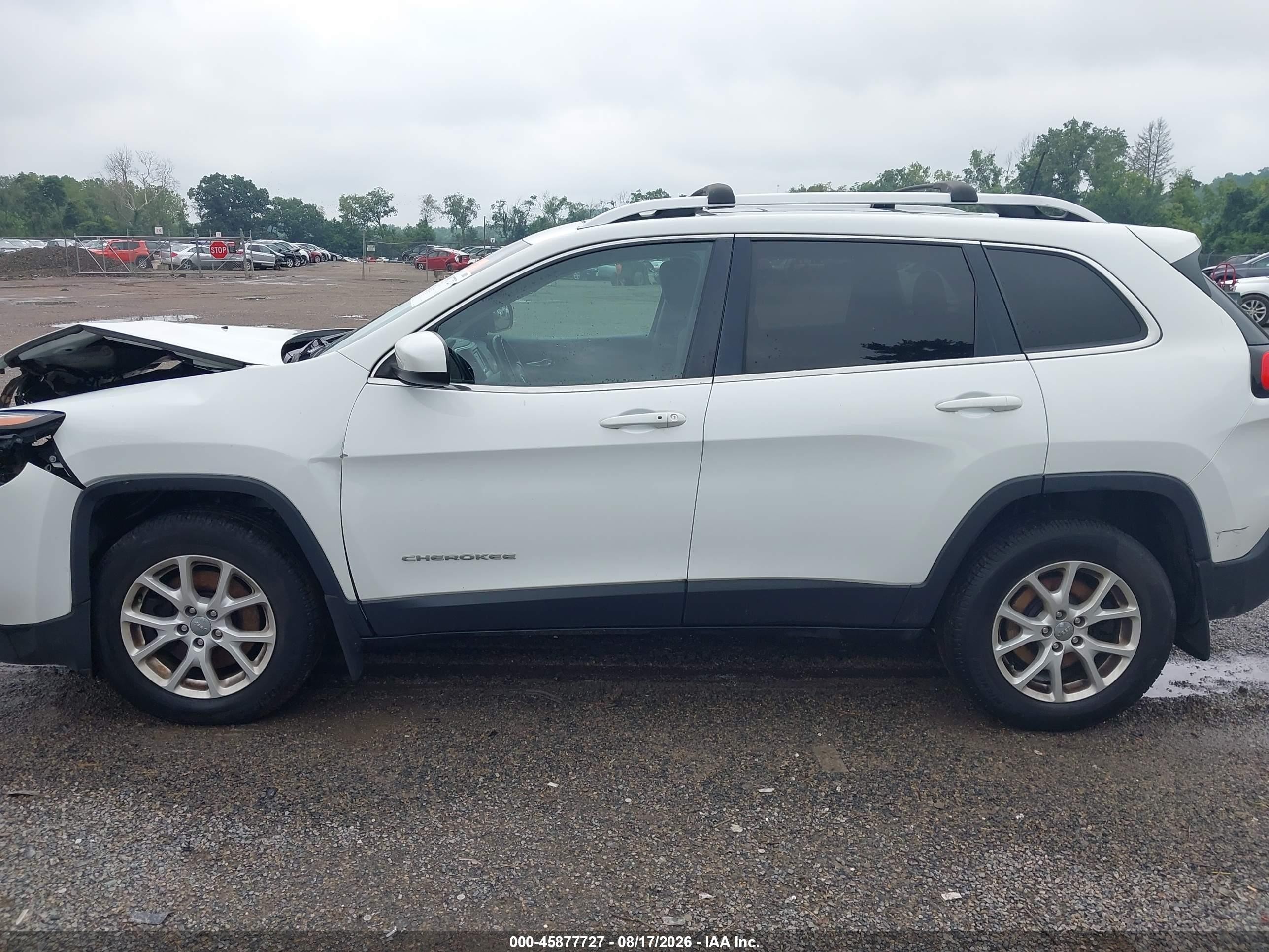 2016 Jeep Cherokee Latitude White vin: 1C4PJMCB7GW333075