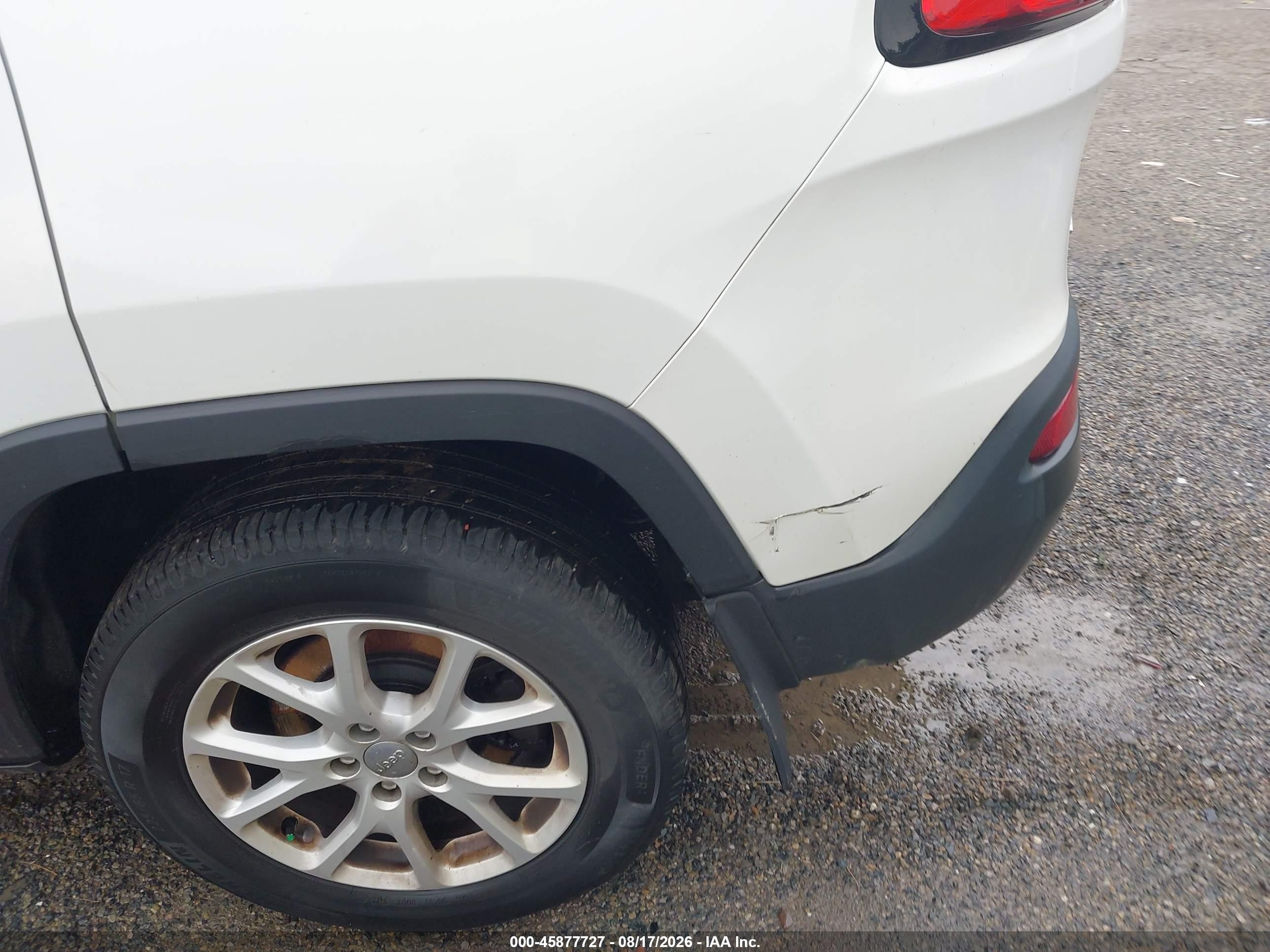 2016 Jeep Cherokee Latitude White vin: 1C4PJMCB7GW333075