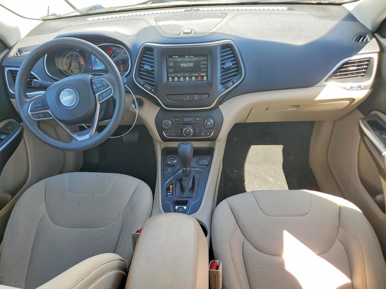 2021 Jeep Cherokee Latitude White vin: 1C4PJMCB7MD240130