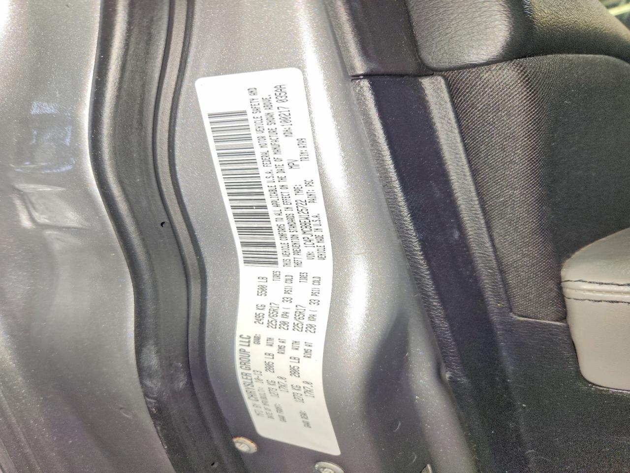 2014 Jeep Cherokee Latitude Silver vin: 1C4PJMCB8EW125722