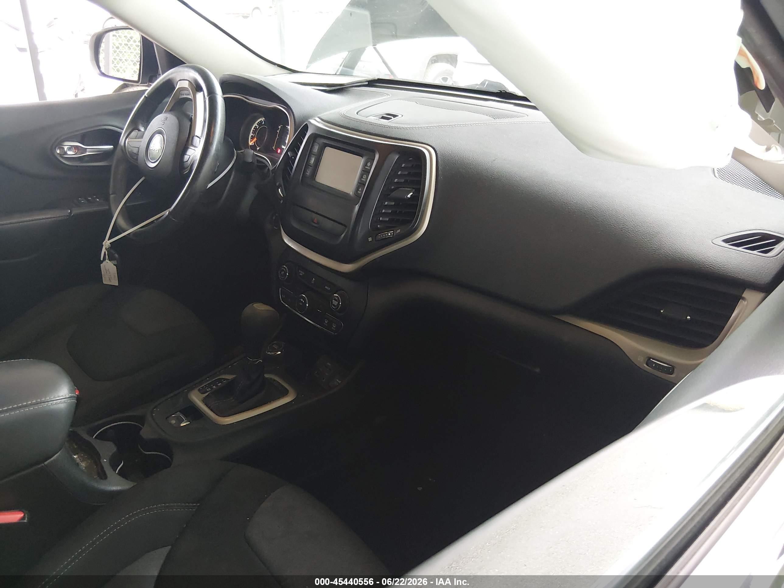 2014 Jeep Cherokee Latitude Black vin: 1C4PJMCB8EW220118