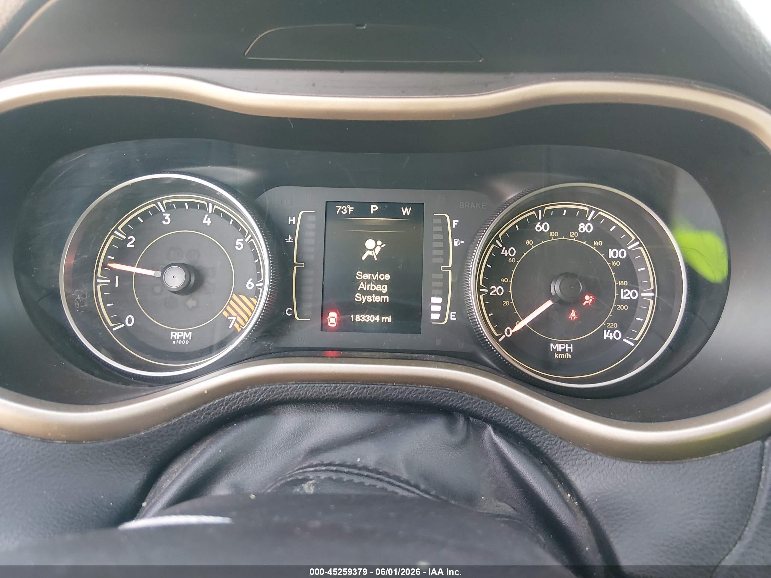 2014 Jeep Cherokee Latitude Серебряный vin: 1C4PJMCB8EW224458