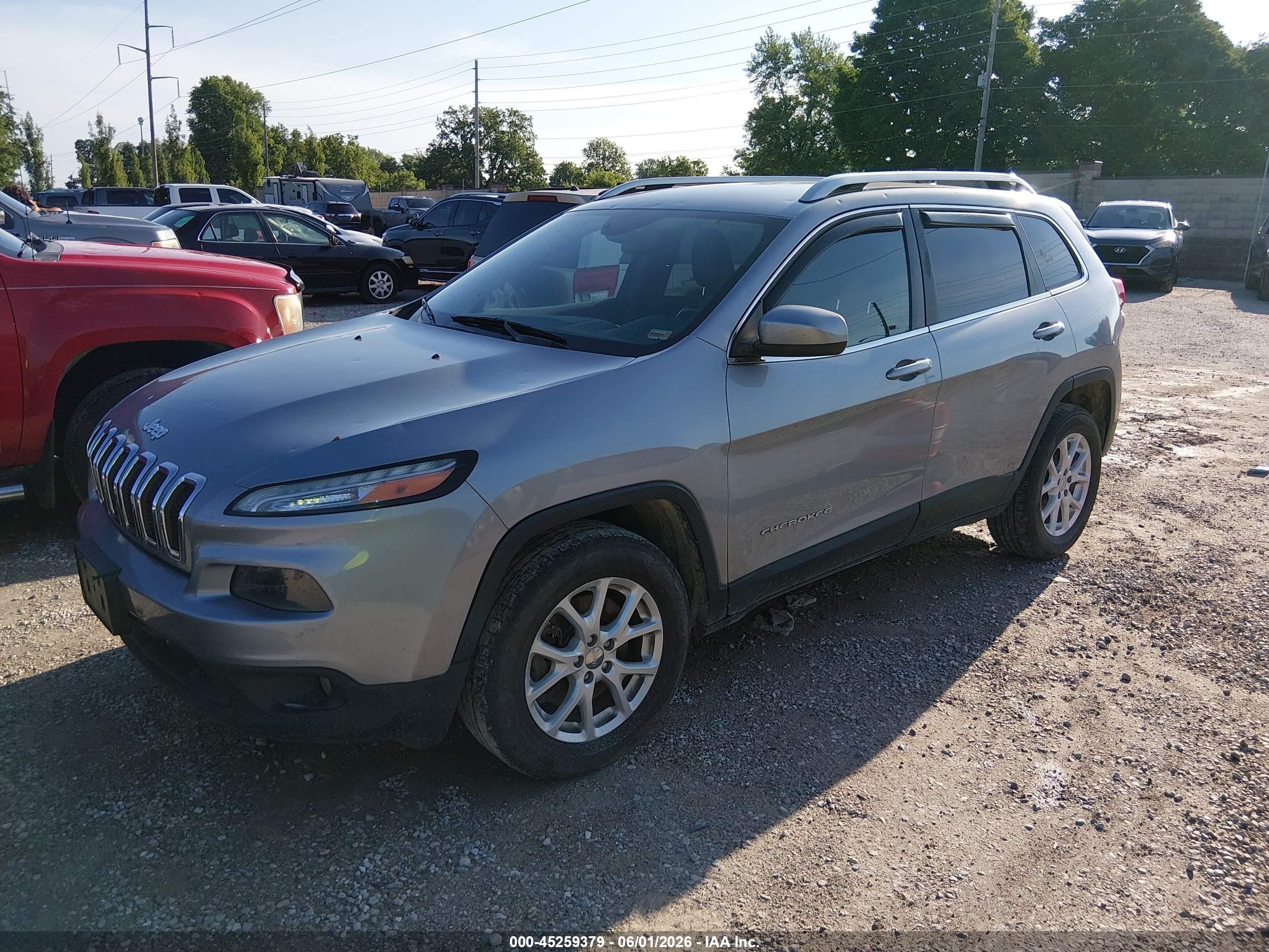2014 Jeep Cherokee Latitude Серебряный vin: 1C4PJMCB8EW224458
