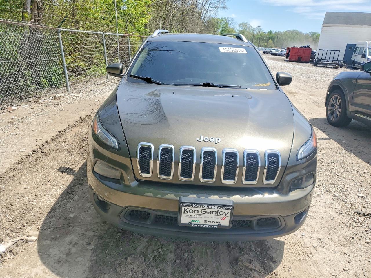 2015 Jeep Cherokee Latitude Green vin: 1C4PJMCB8FW668330