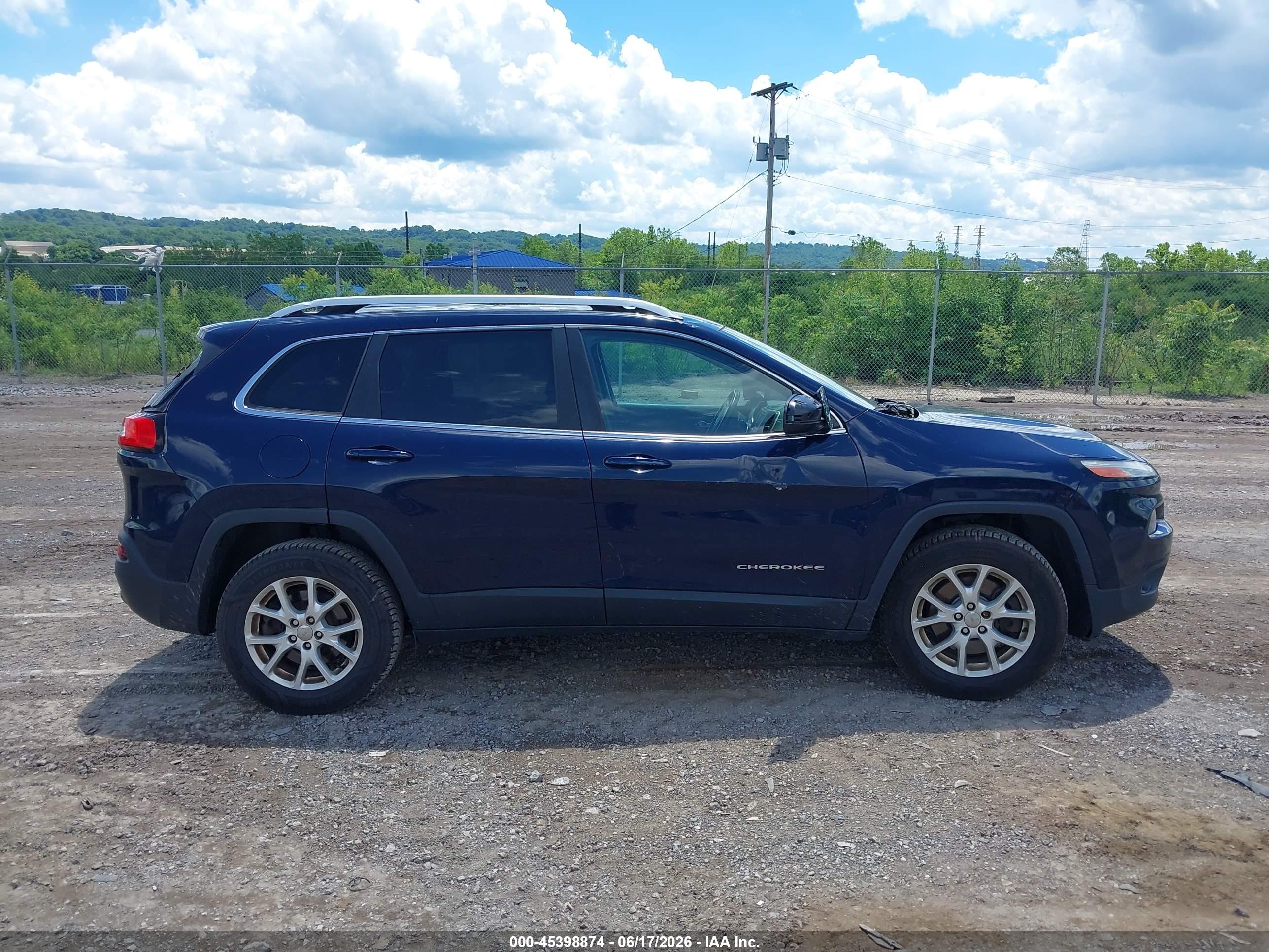 2015 Jeep Cherokee Latitude Dark Blue vin: 1C4PJMCB8FW714898