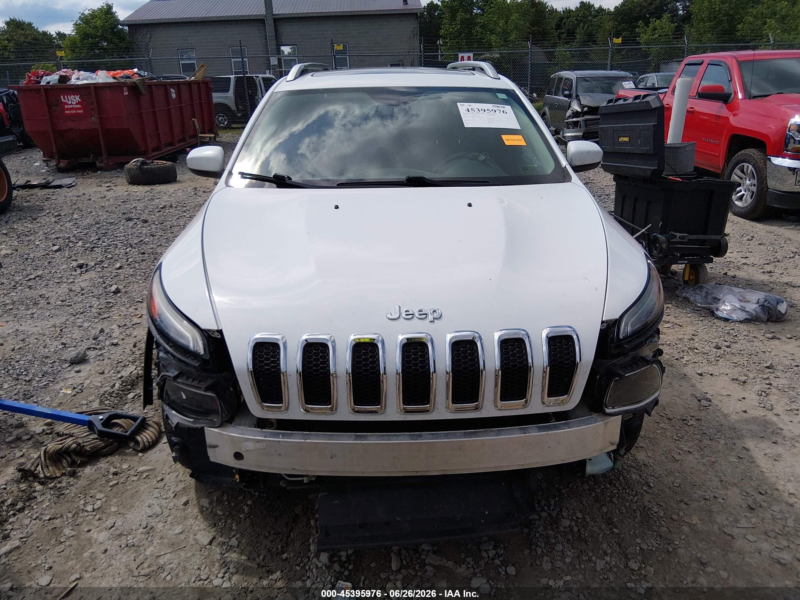2015 Jeep Cherokee Latitude White vin: 1C4PJMCB8FW792226