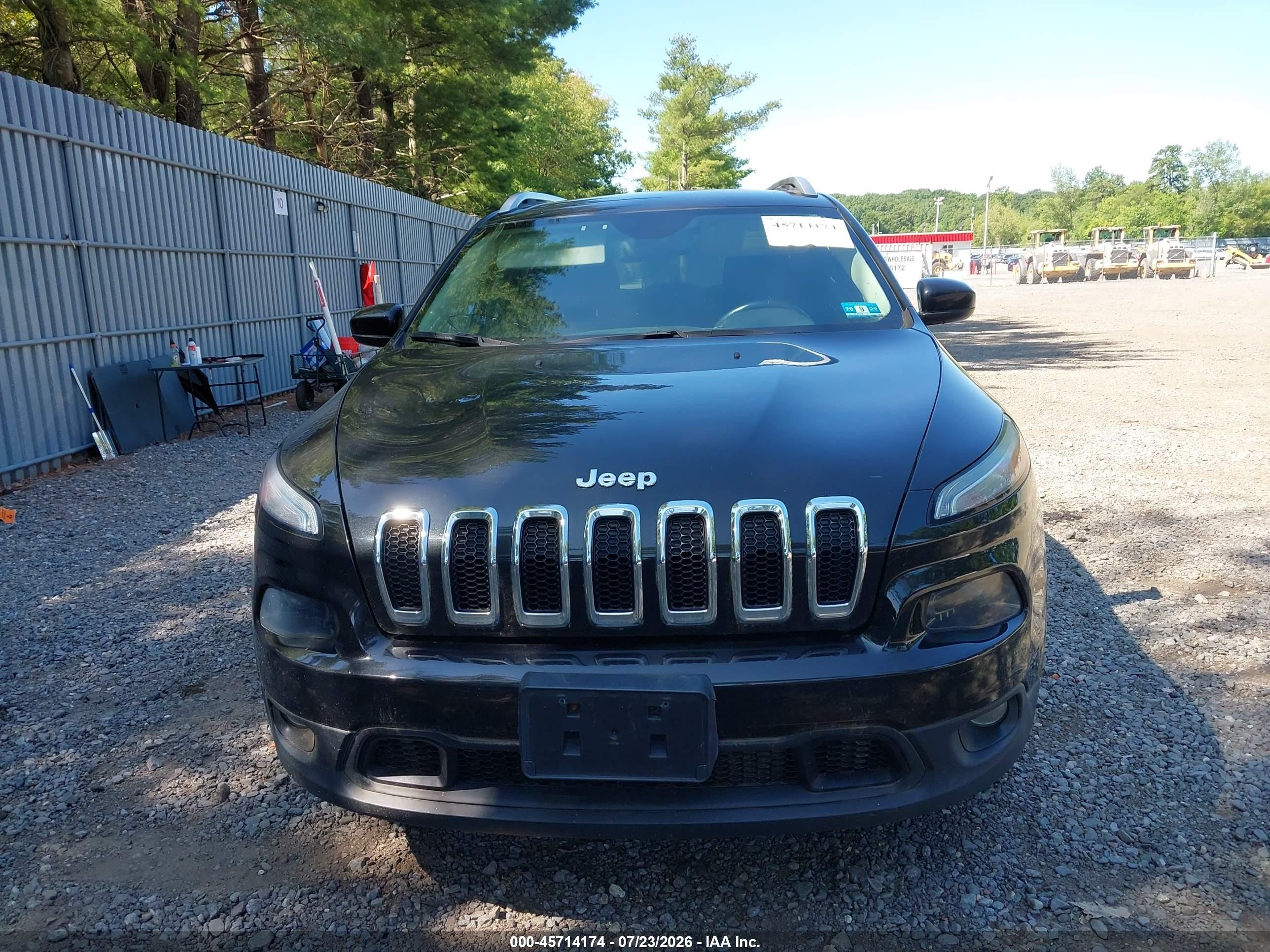 2015 Jeep Cherokee Latitude Black vin: 1C4PJMCB8FW794929