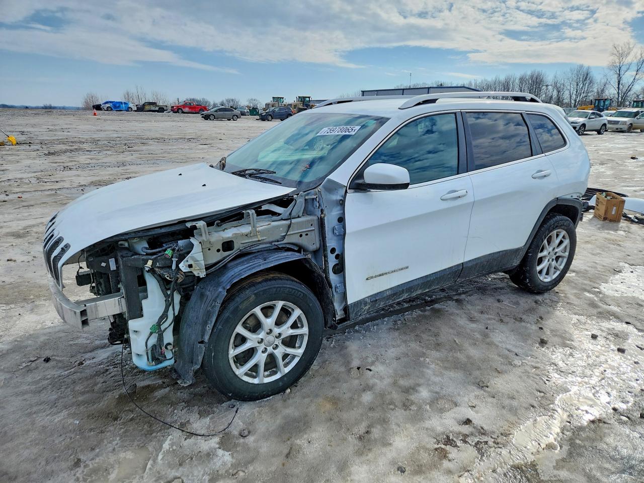 2017 Jeep Cherokee Latitude White vin: 1C4PJMCB8HW576282