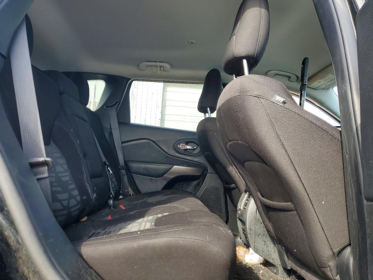 2019 Jeep Cherokee Latitude Black vin: 1C4PJMCB8KD279743